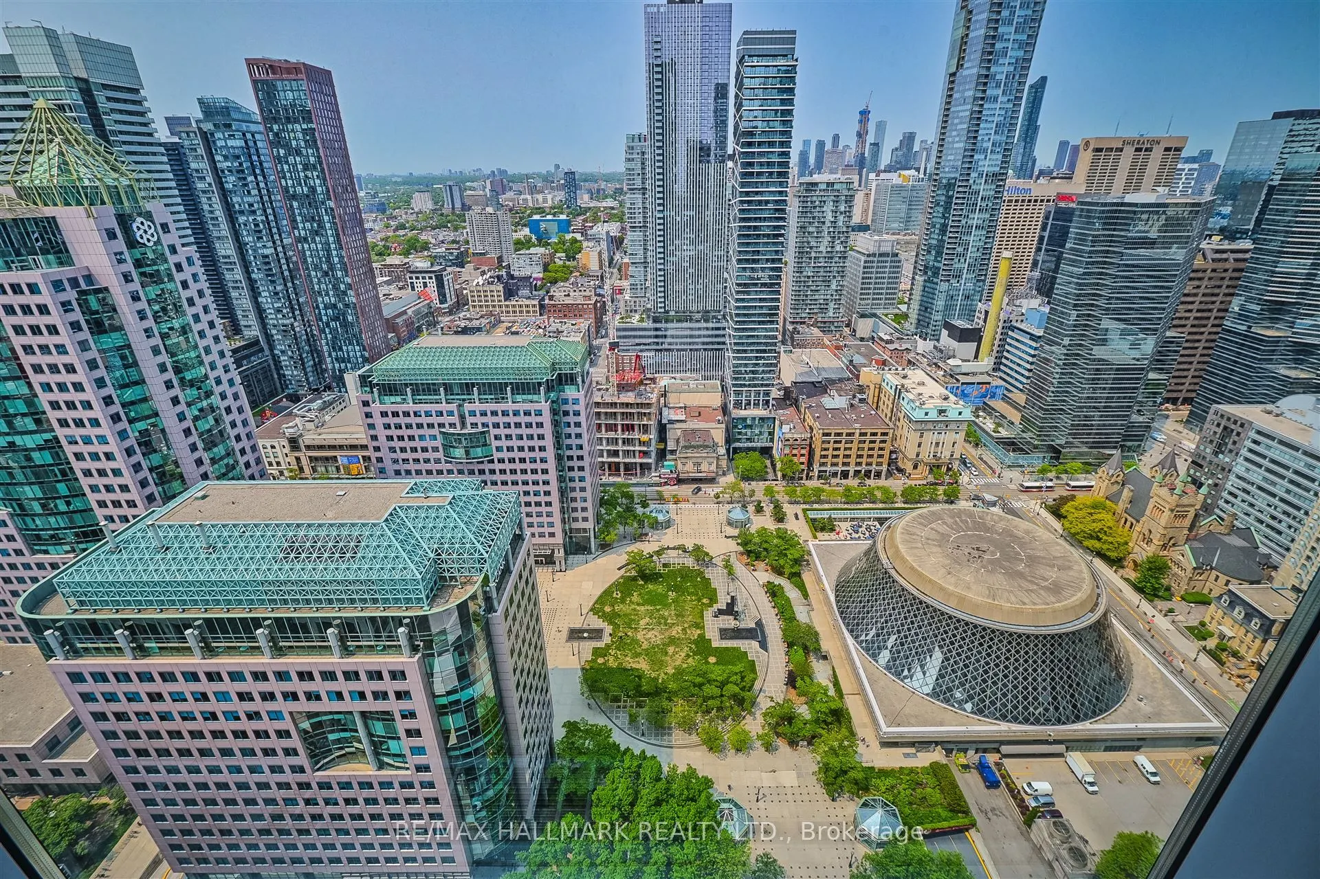 183 Wellington Street W, #3303