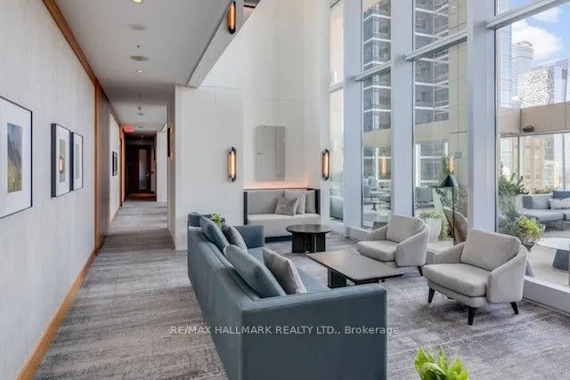 183 Wellington Street W, #3303