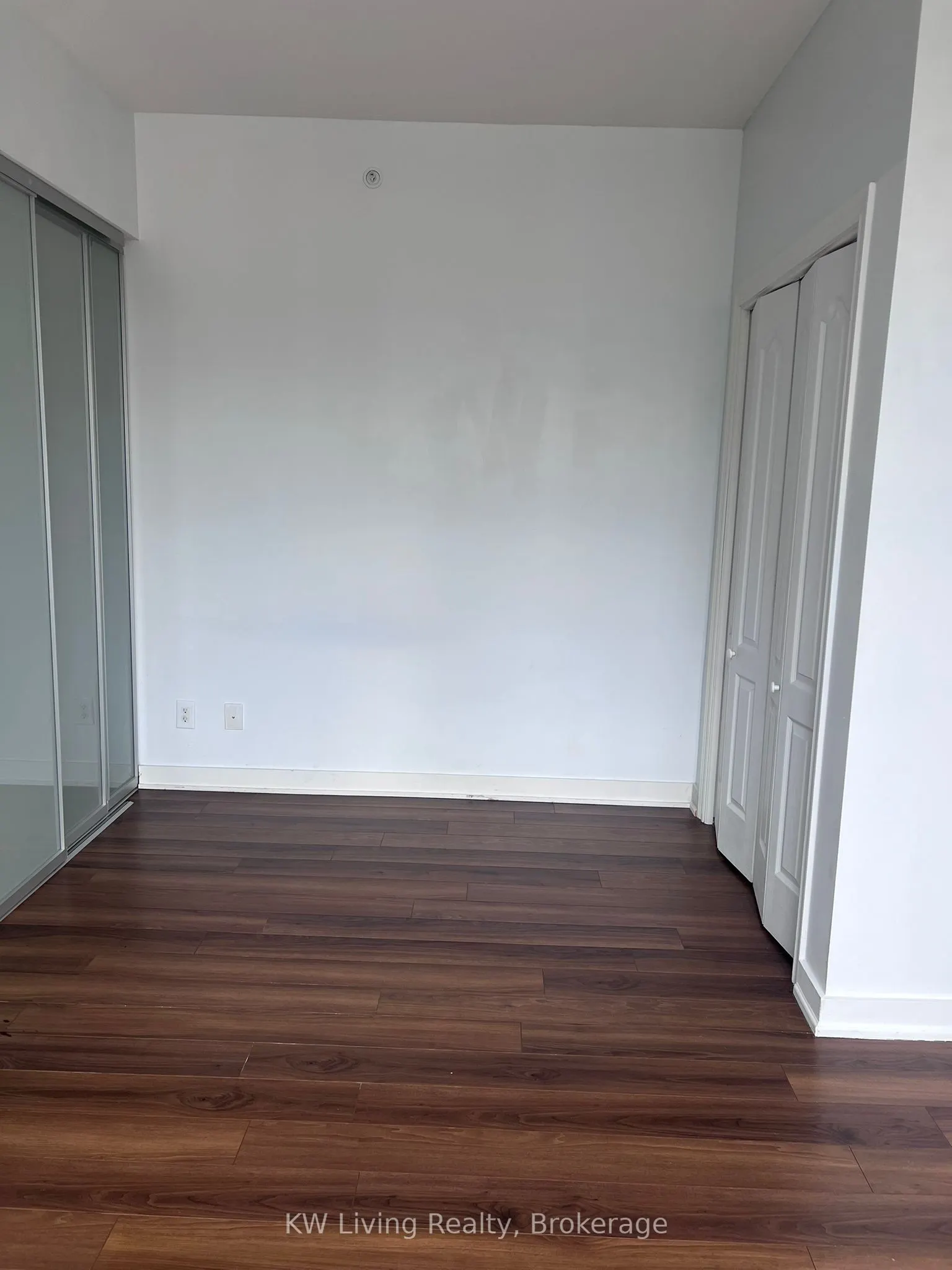 210 Simcoe Street, #1301