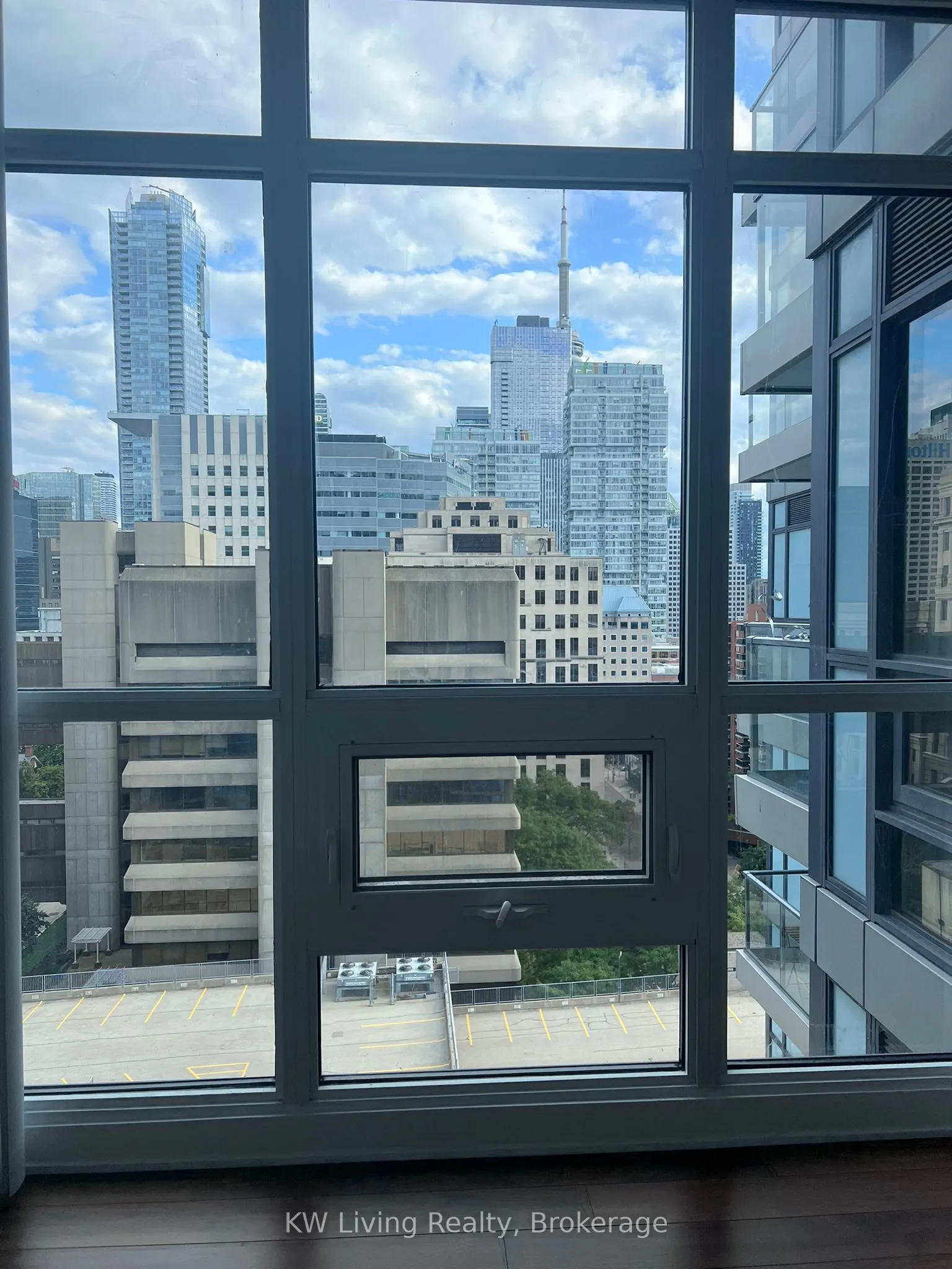 210 Simcoe Street, #1301