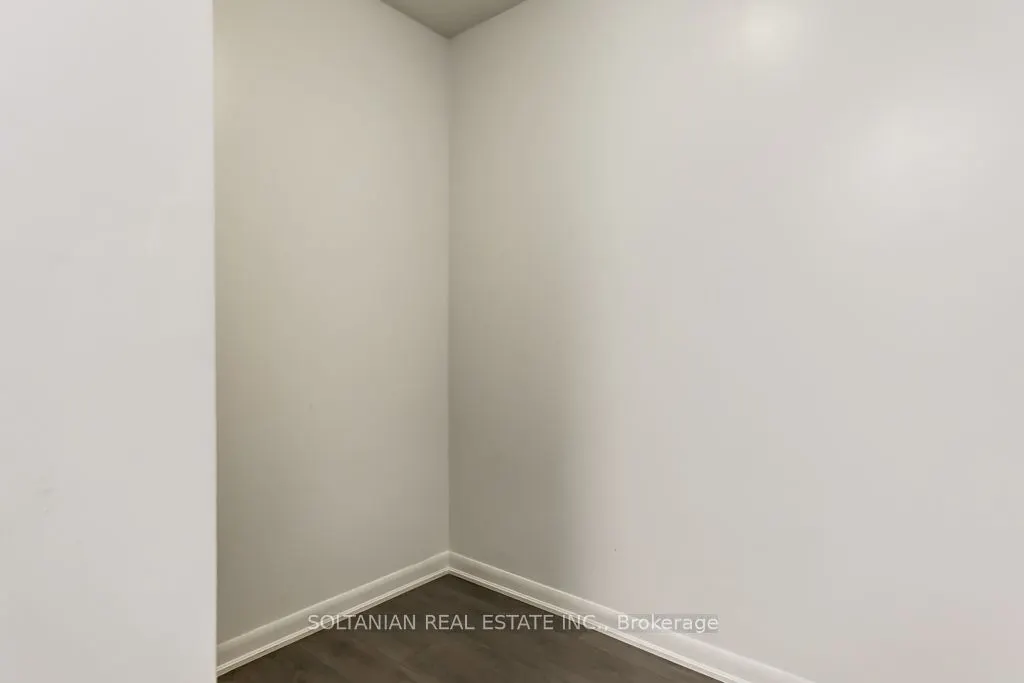 5162 Yonge Street, #116