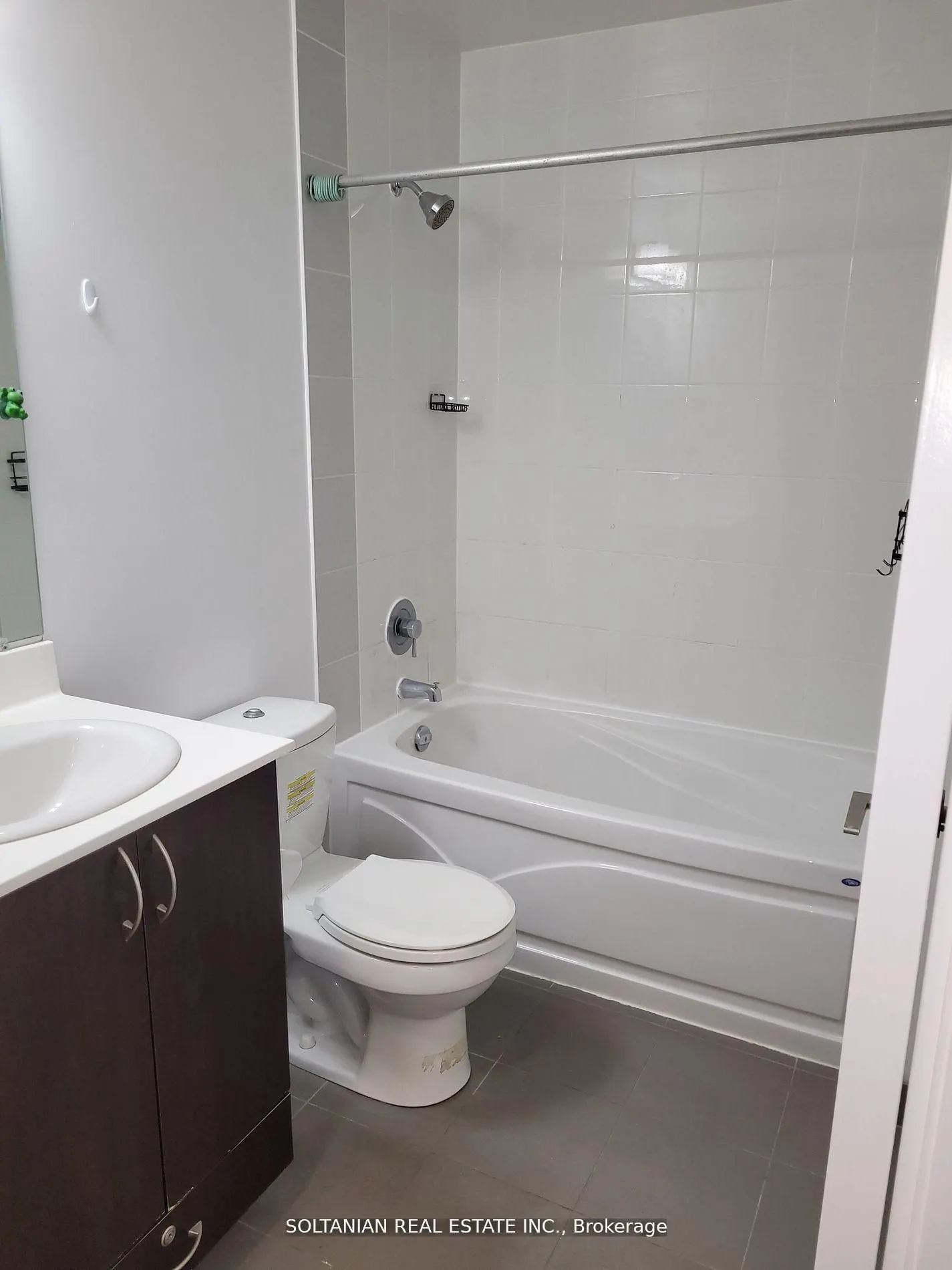 5162 Yonge Street, #116