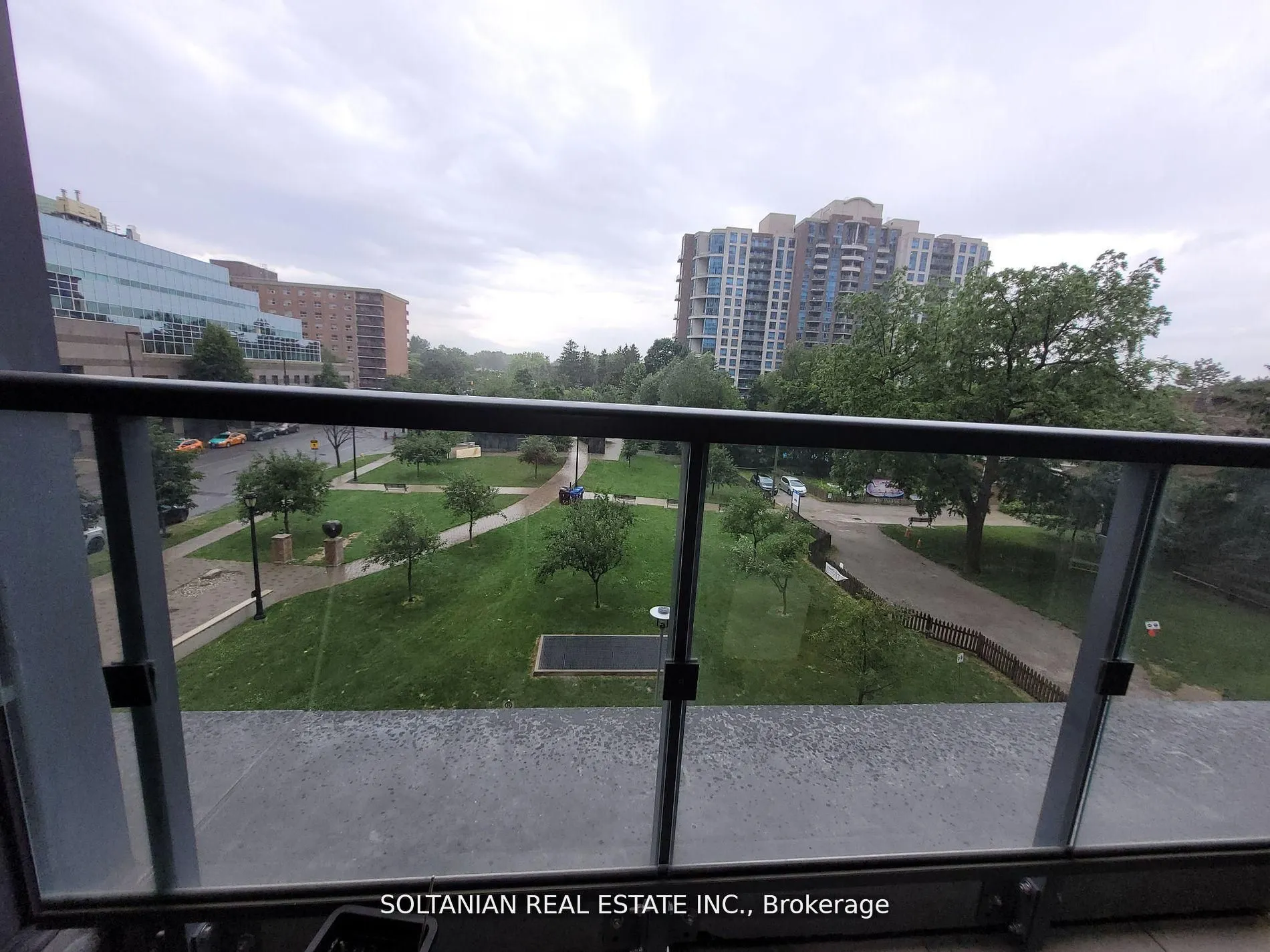 5162 Yonge Street, #116