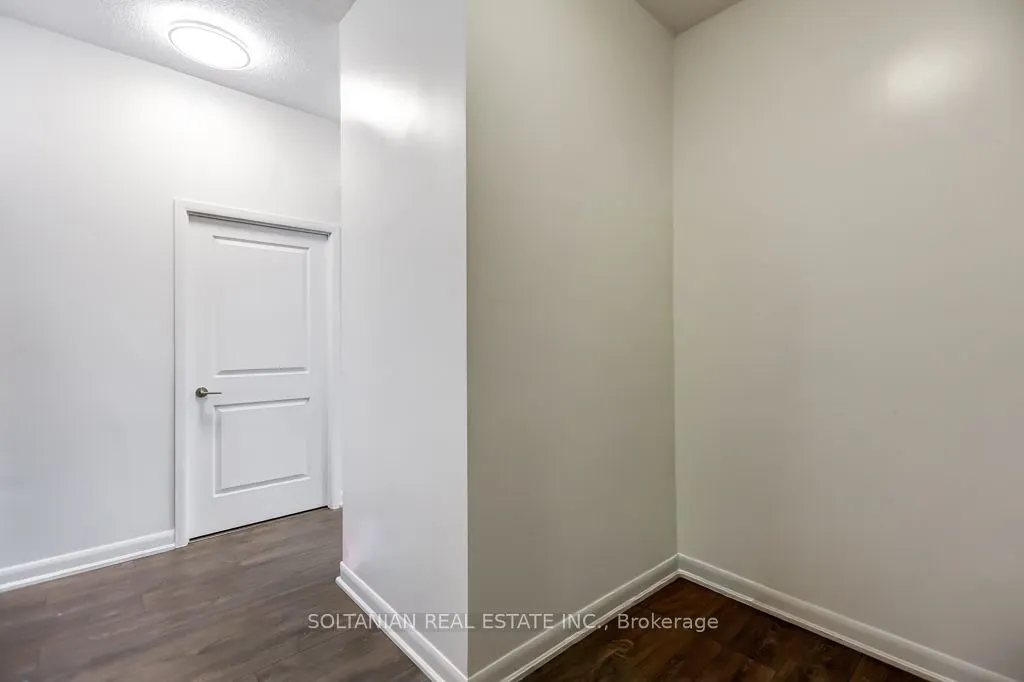 5162 Yonge Street, #116