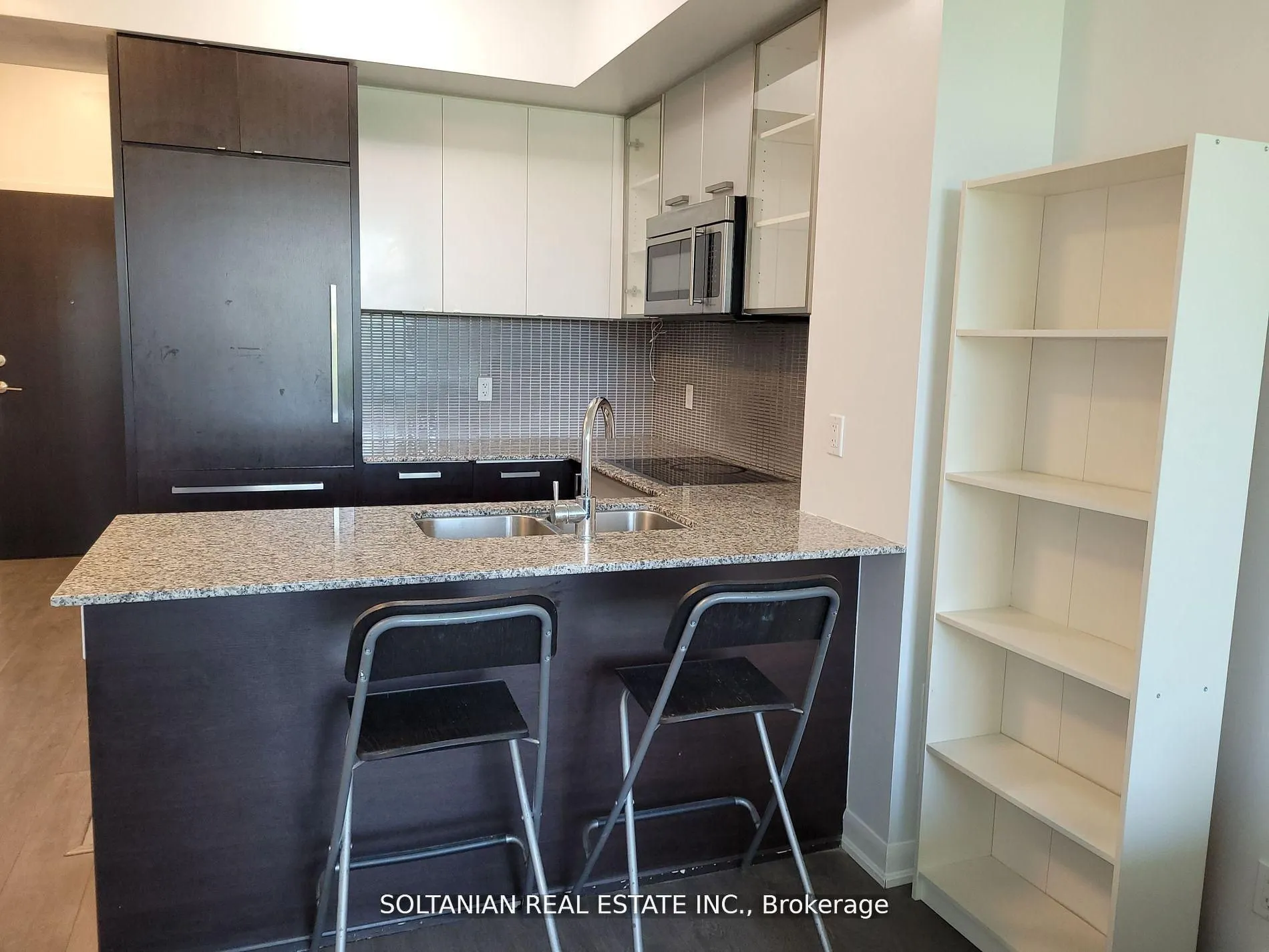 5162 Yonge Street, #116