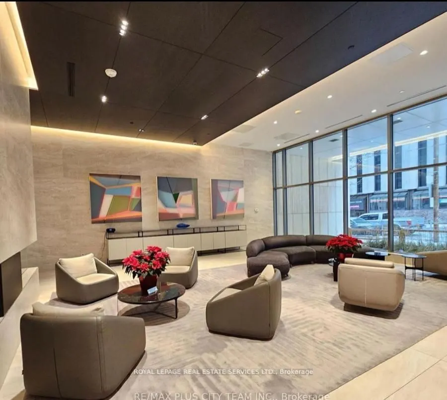 2221 Yonge Street, #2107