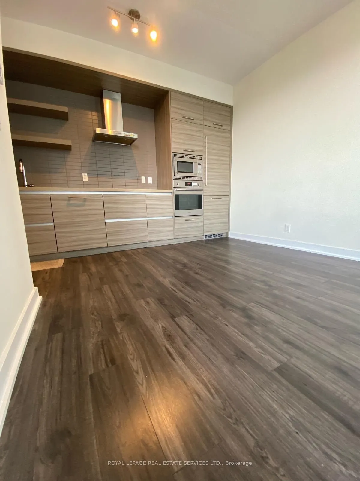 2221 Yonge Street, #2107