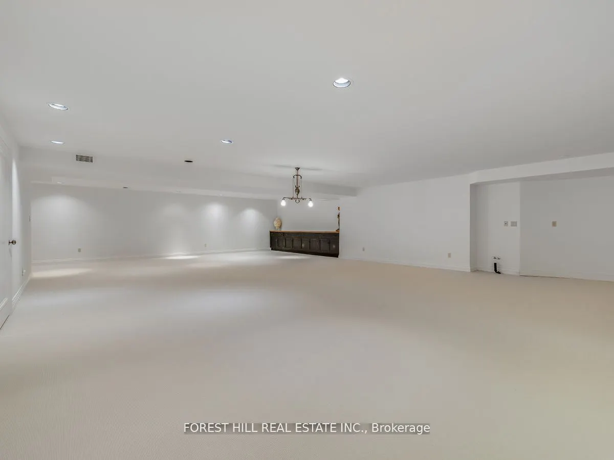 89 Old Colony Road