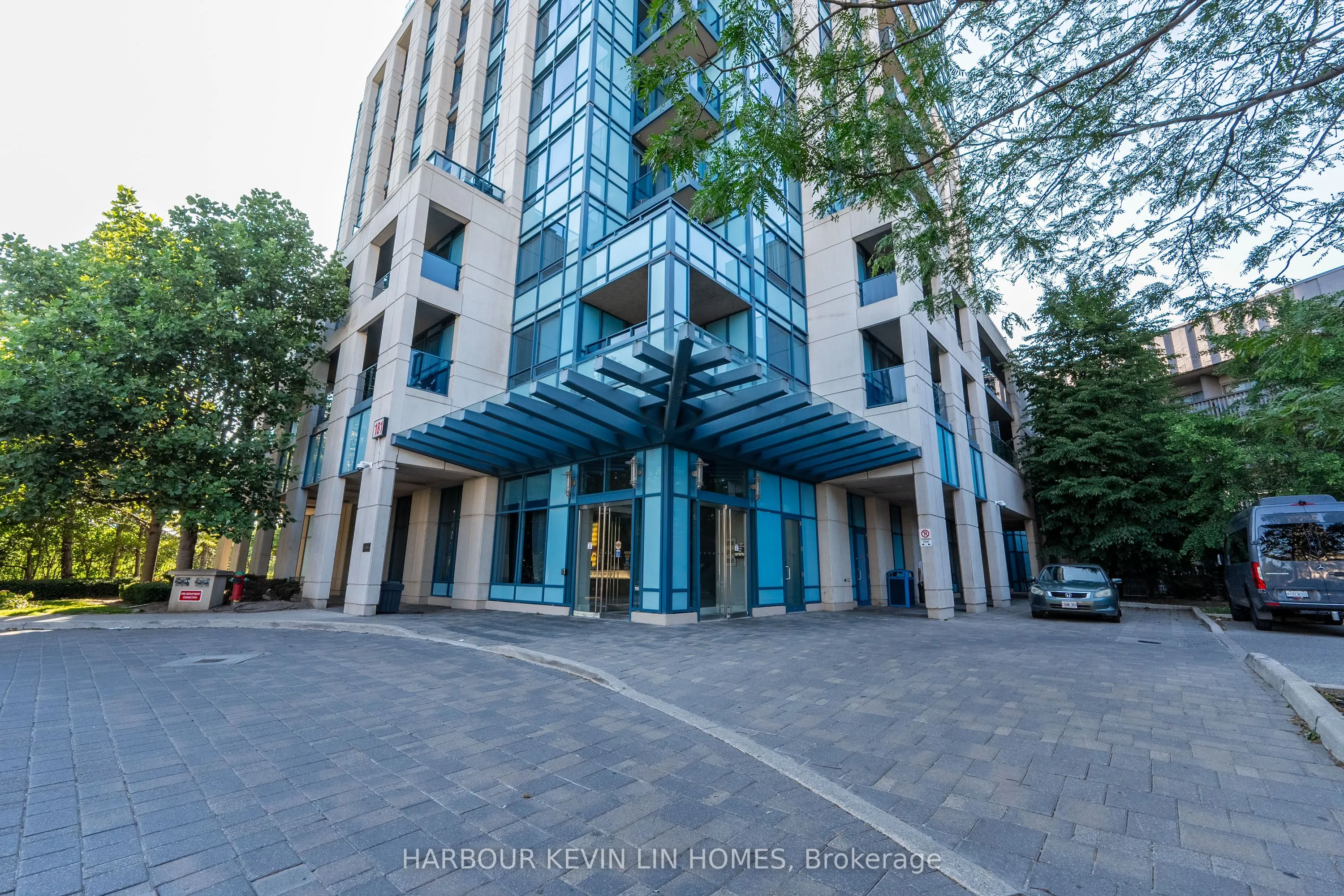 181 Wynford Drive, #704