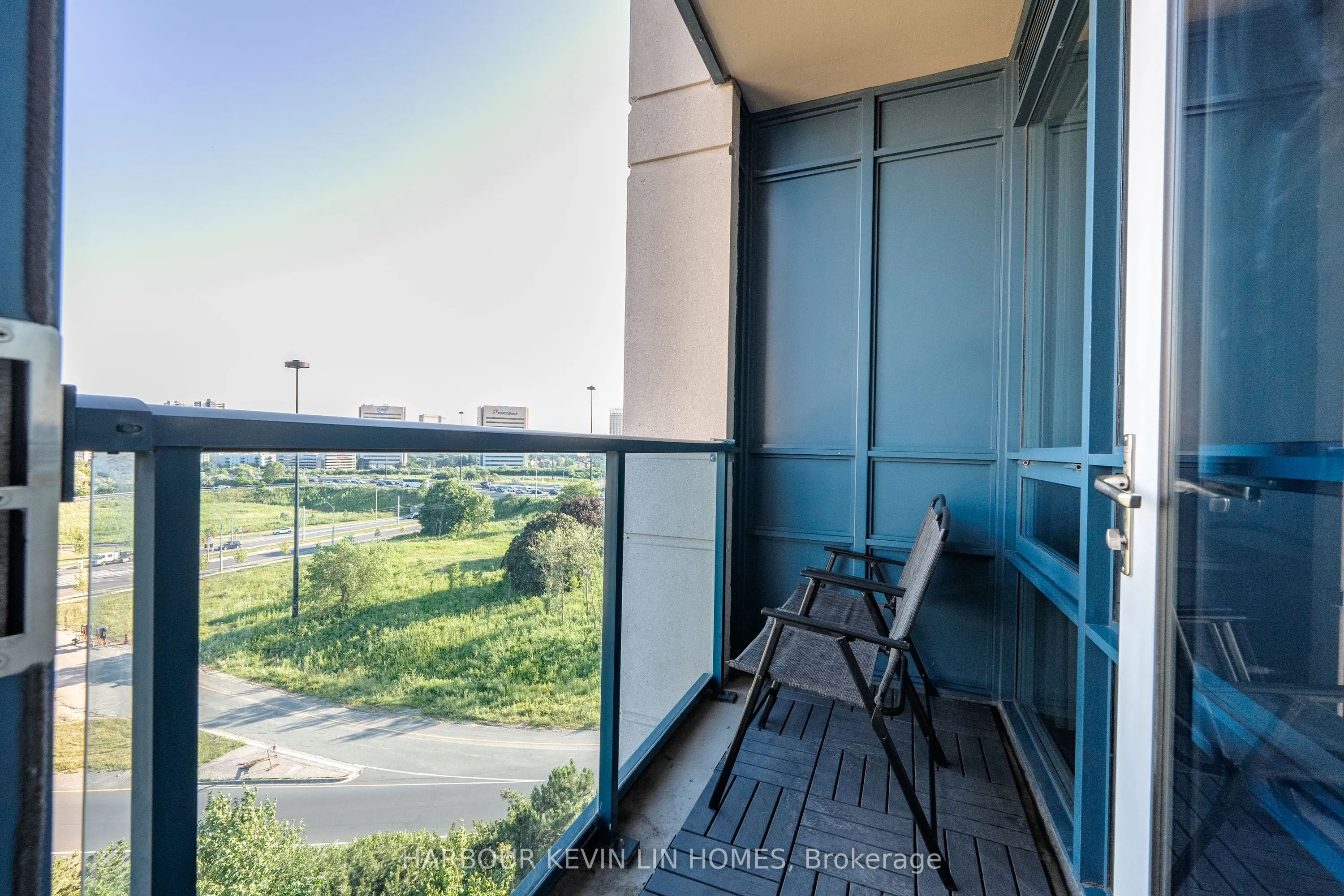181 Wynford Drive, #704
