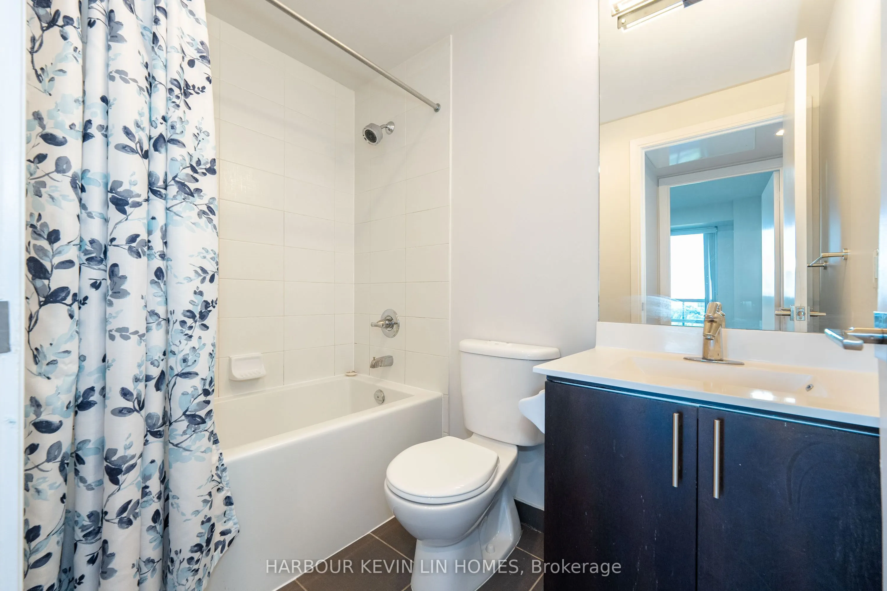 181 Wynford Drive, #704