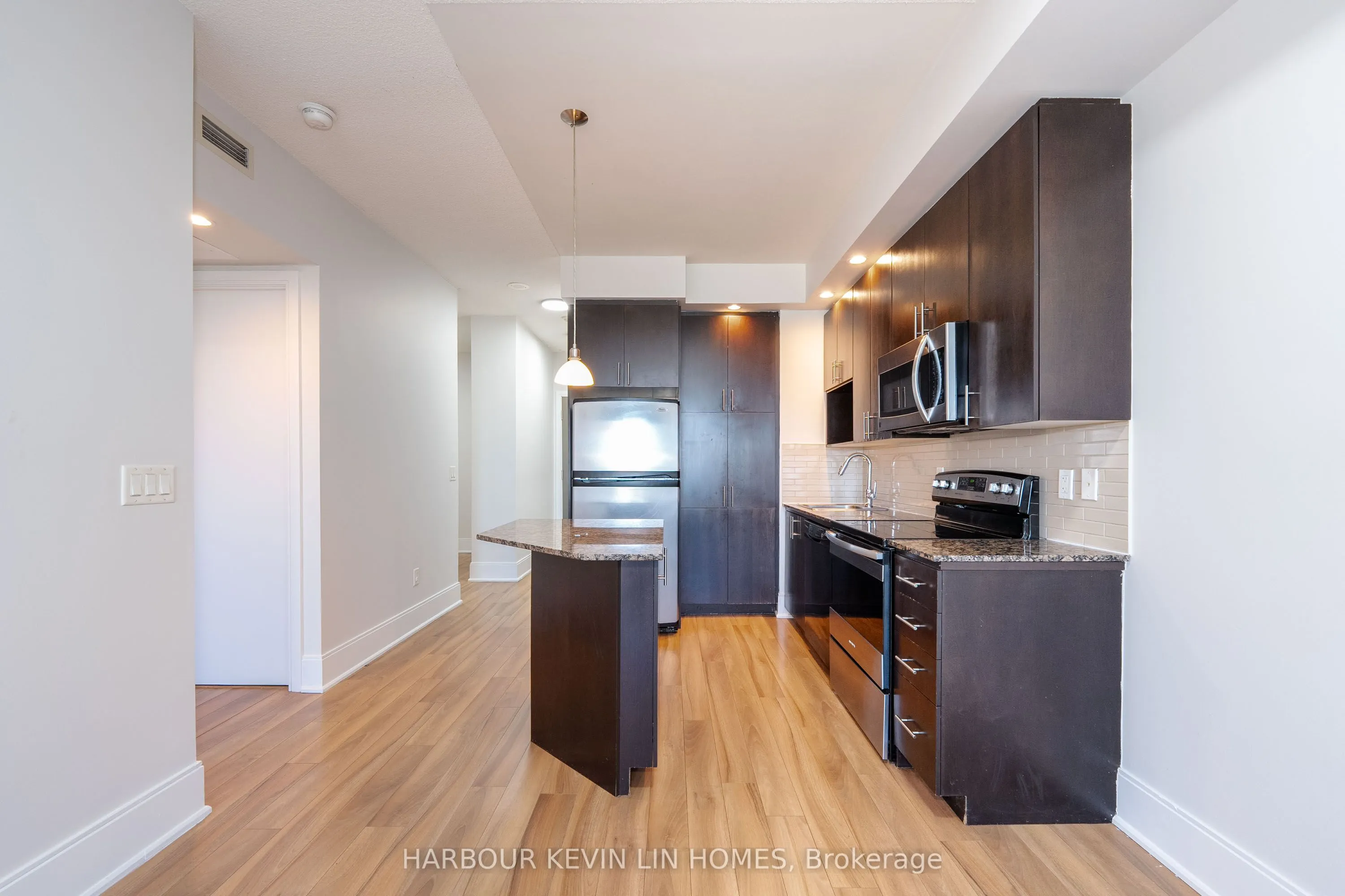 181 Wynford Drive, #704