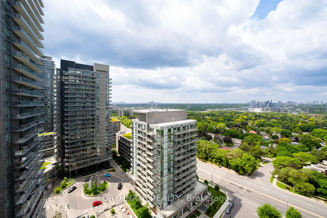 62 Forest Manor Road, #1606