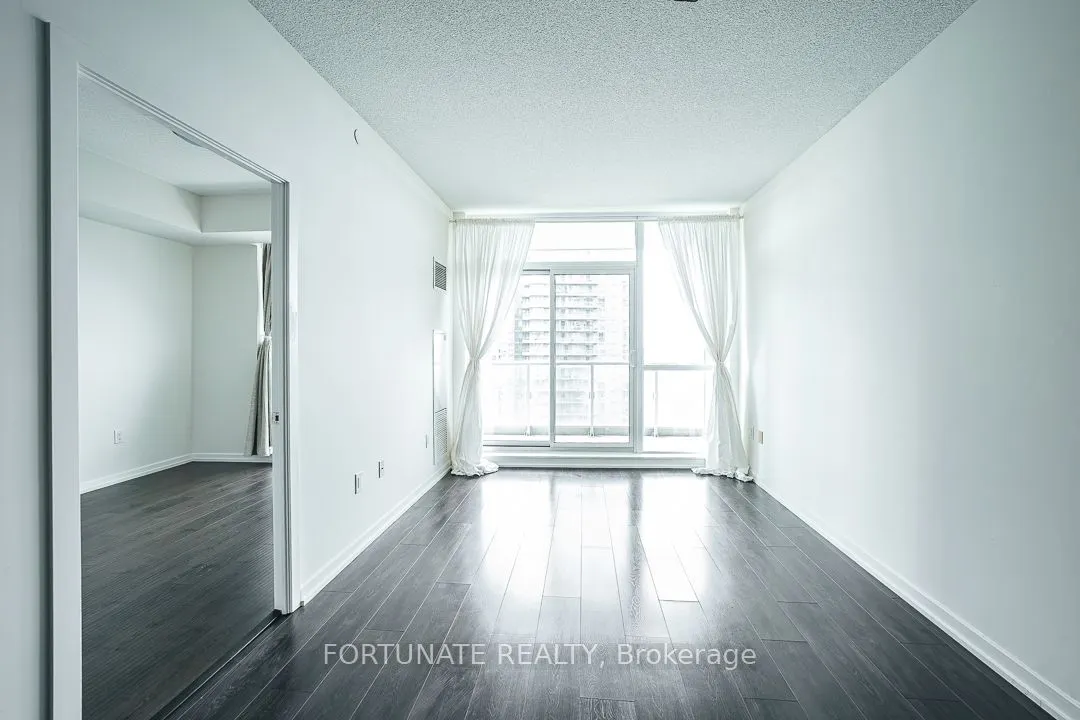 62 Forest Manor Road, #1606