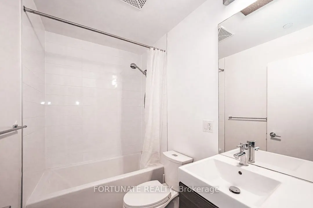 62 Forest Manor Road, #1606