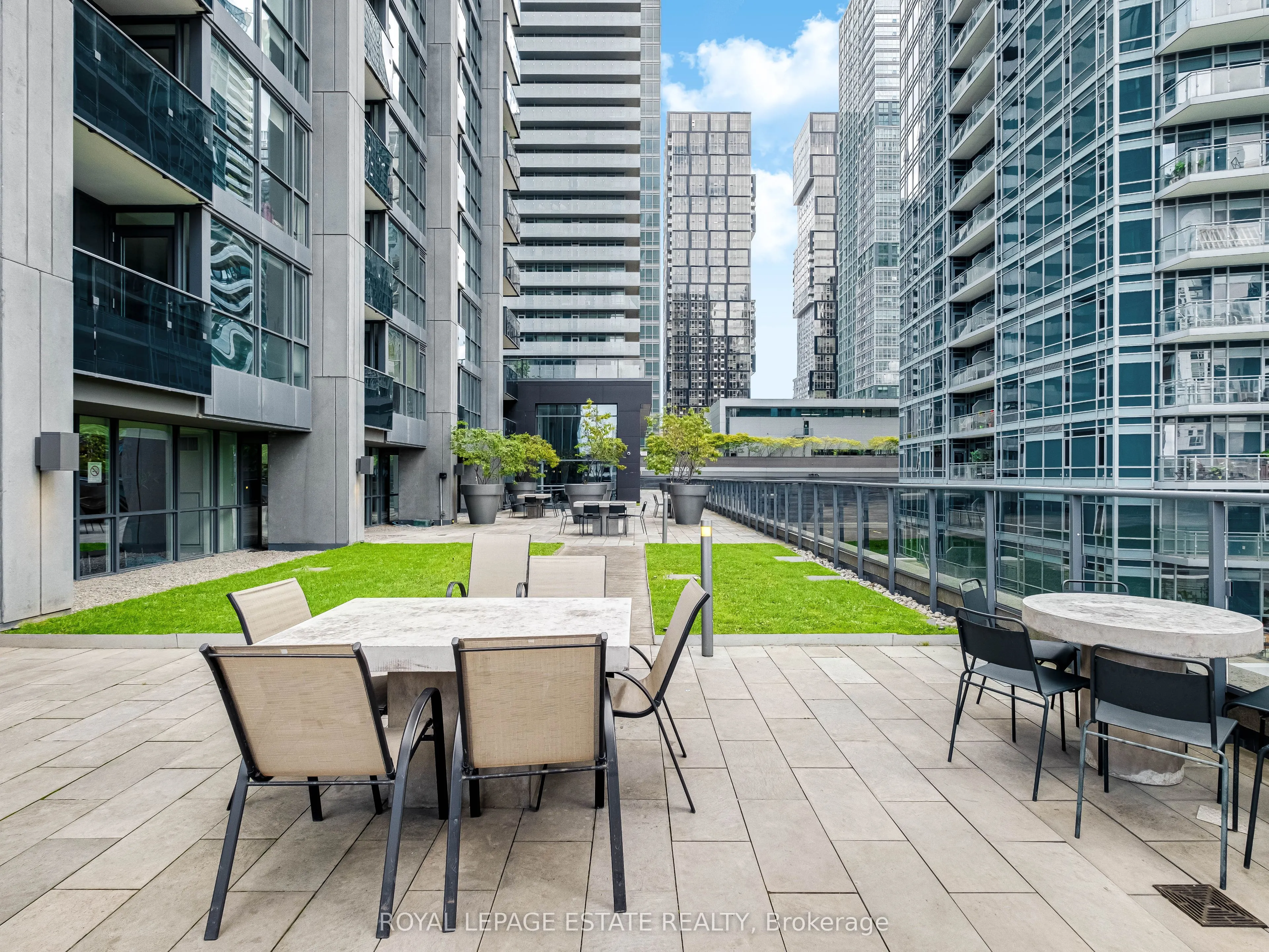 295 Adelaide Street W, #313
