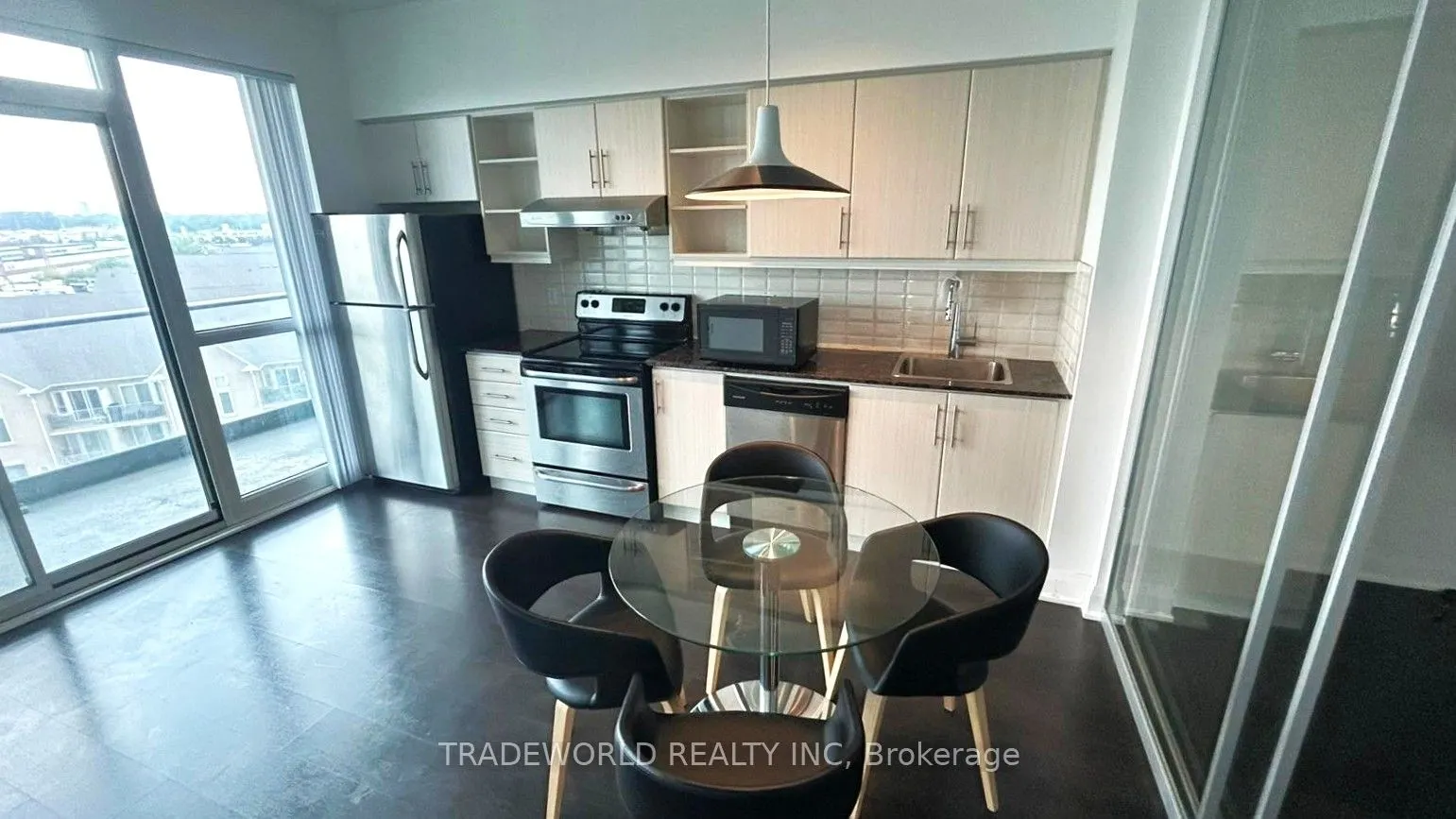 160 Vanderhoof Avenue, #511