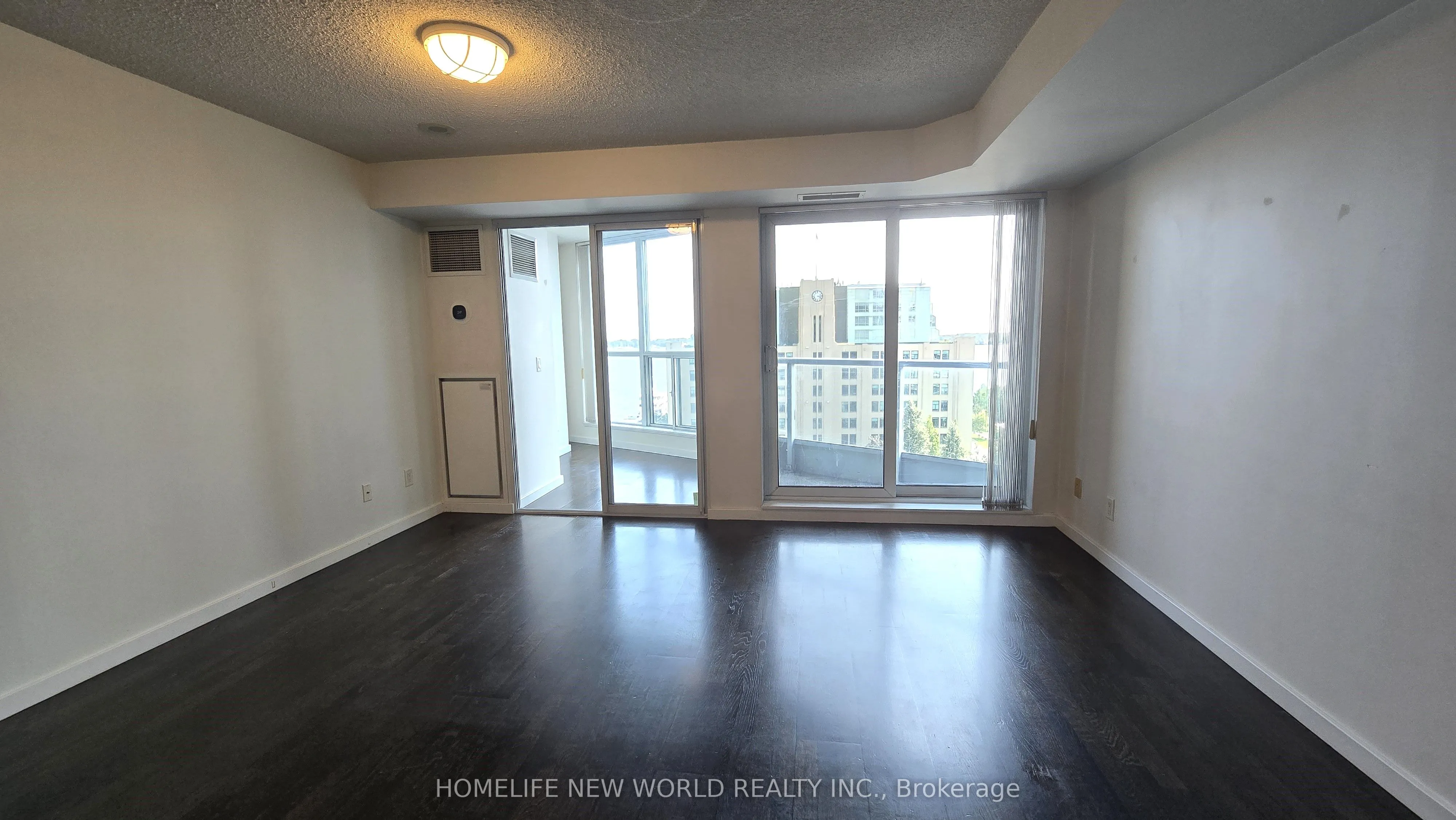 8 York Street, #1111