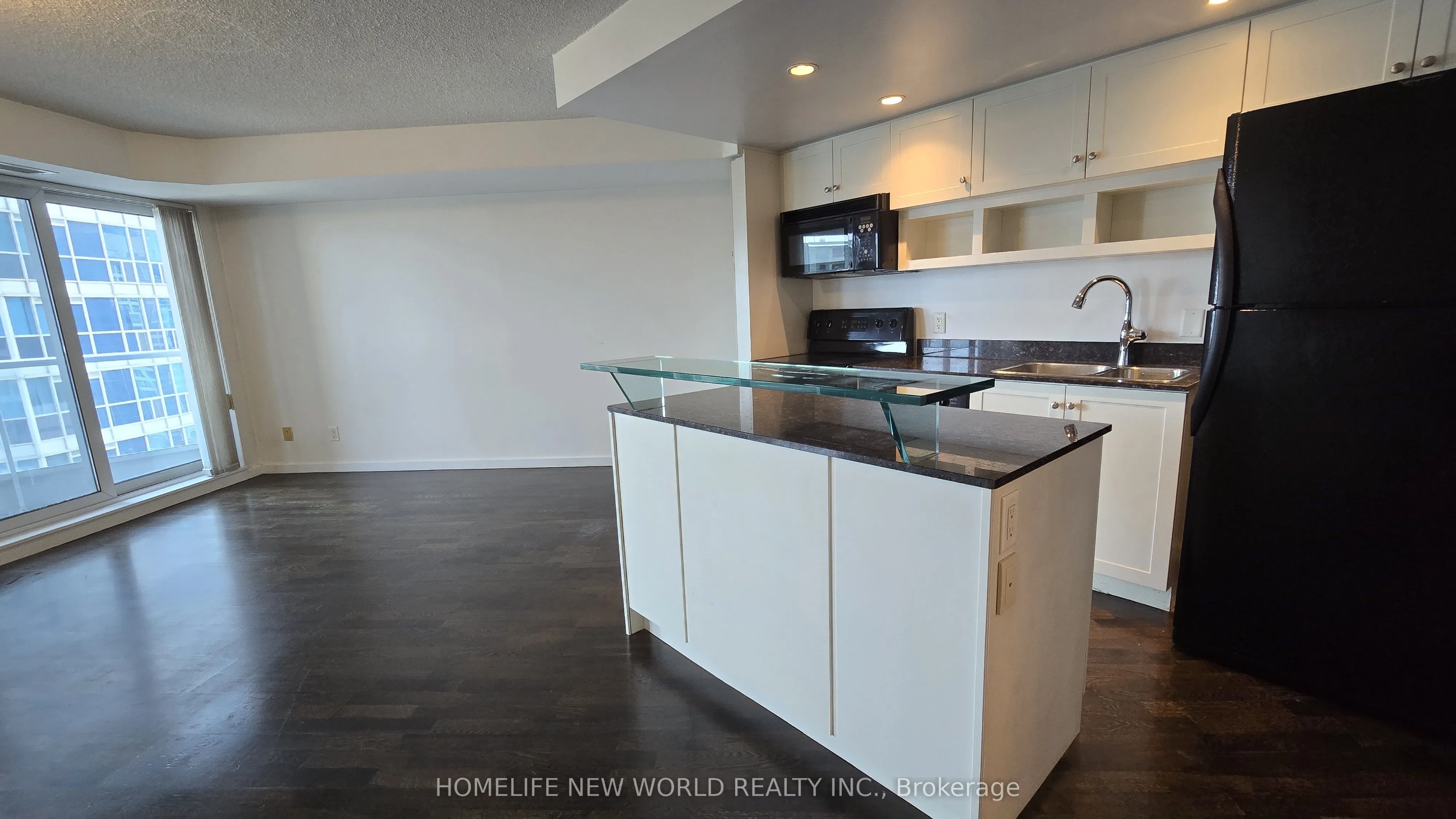 8 York Street, #1111