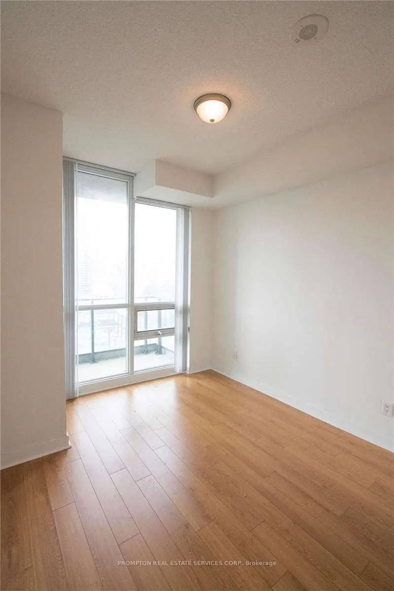 18 Harbour Street, #2103
