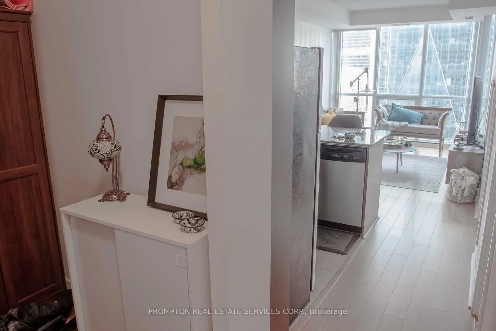 18 Harbour Street, #2103