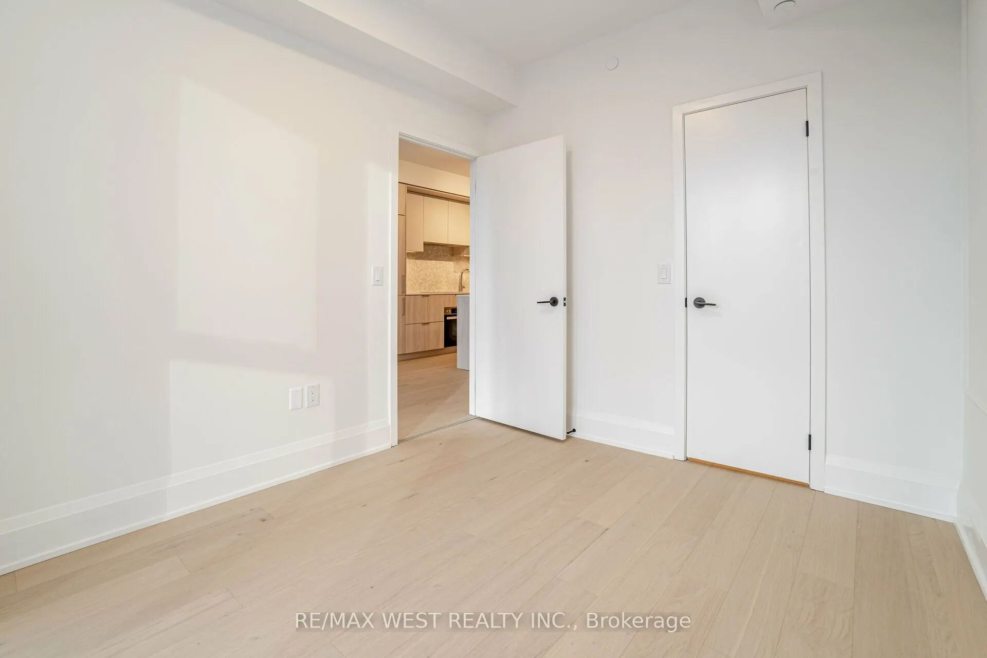 123 PORTLAND ST Street, #609