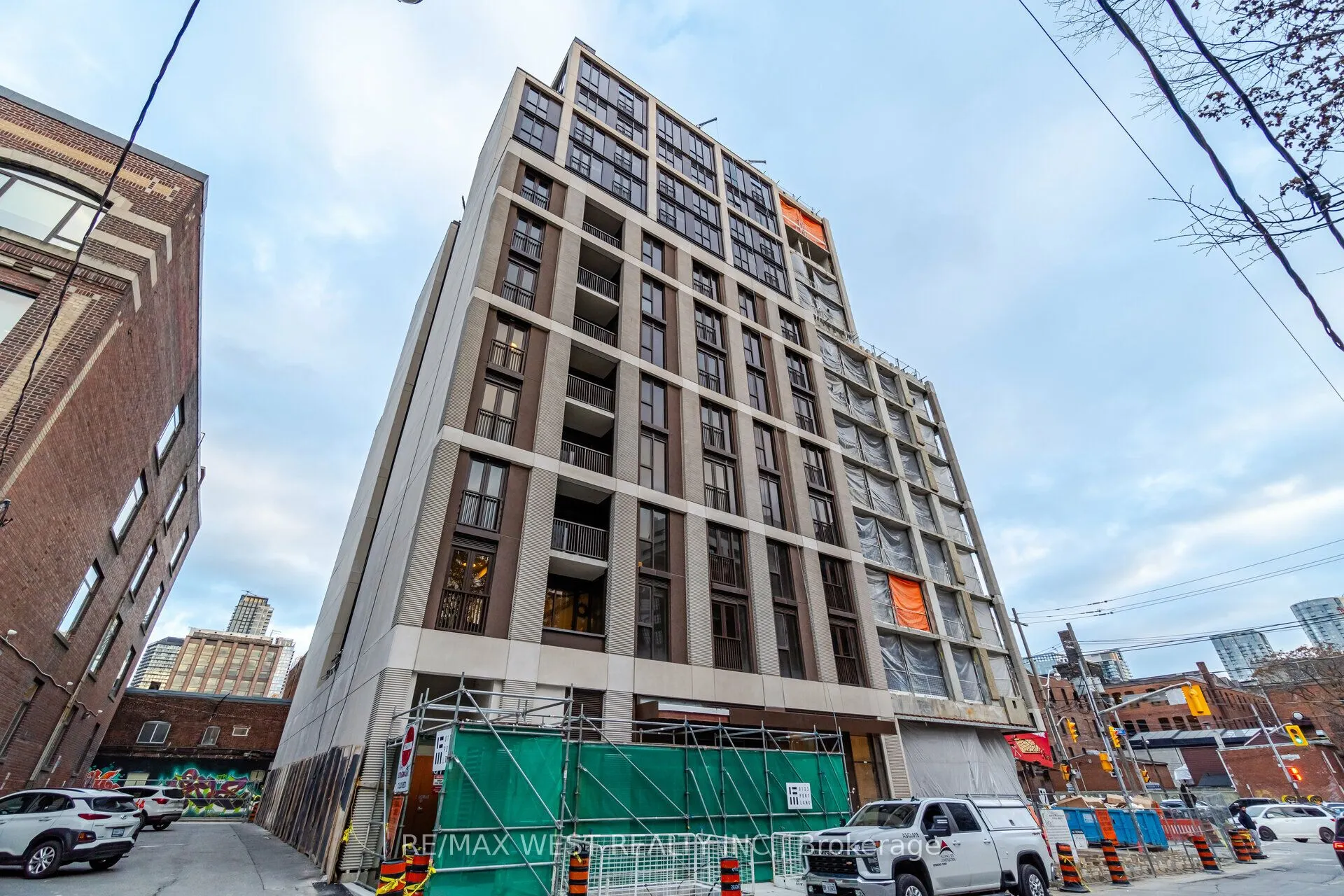 123 PORTLAND ST Street, #609