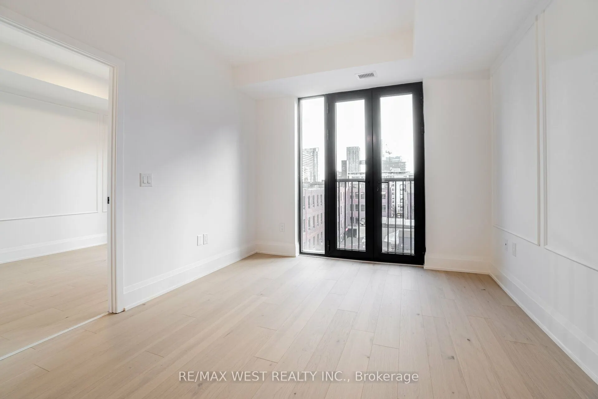 123 PORTLAND ST Street, #609