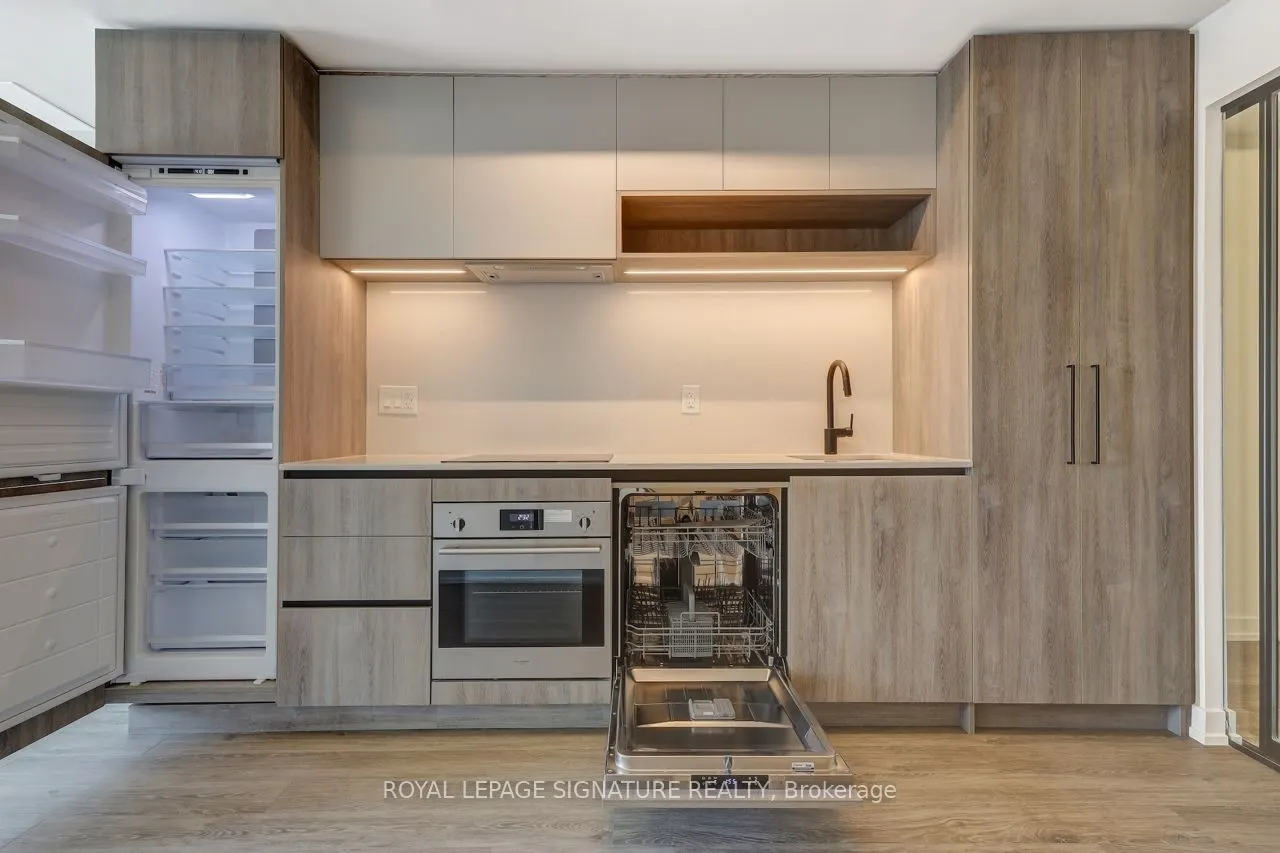 181 Sterling Road, #611