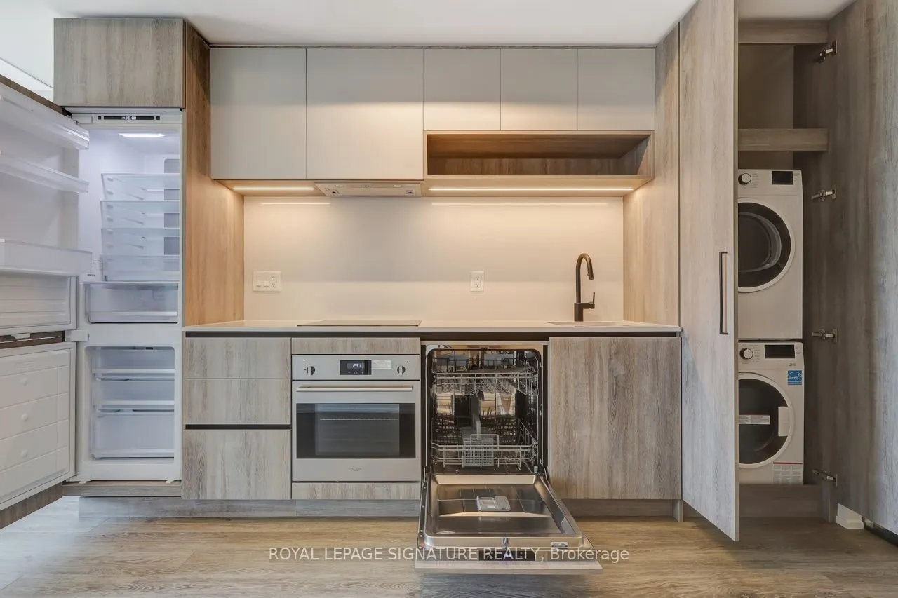 181 Sterling Road, #611