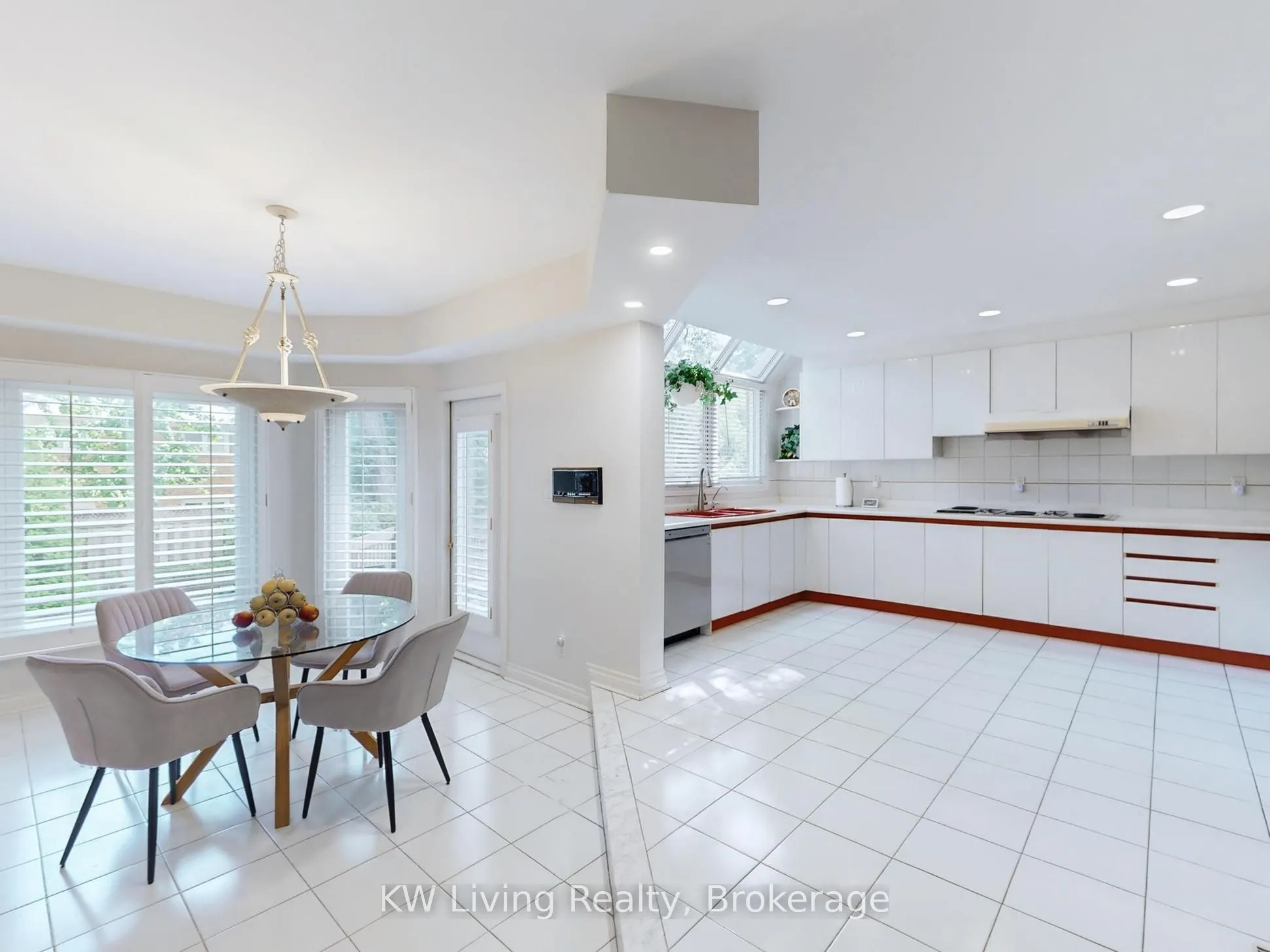 389 Kingsdale Avenue