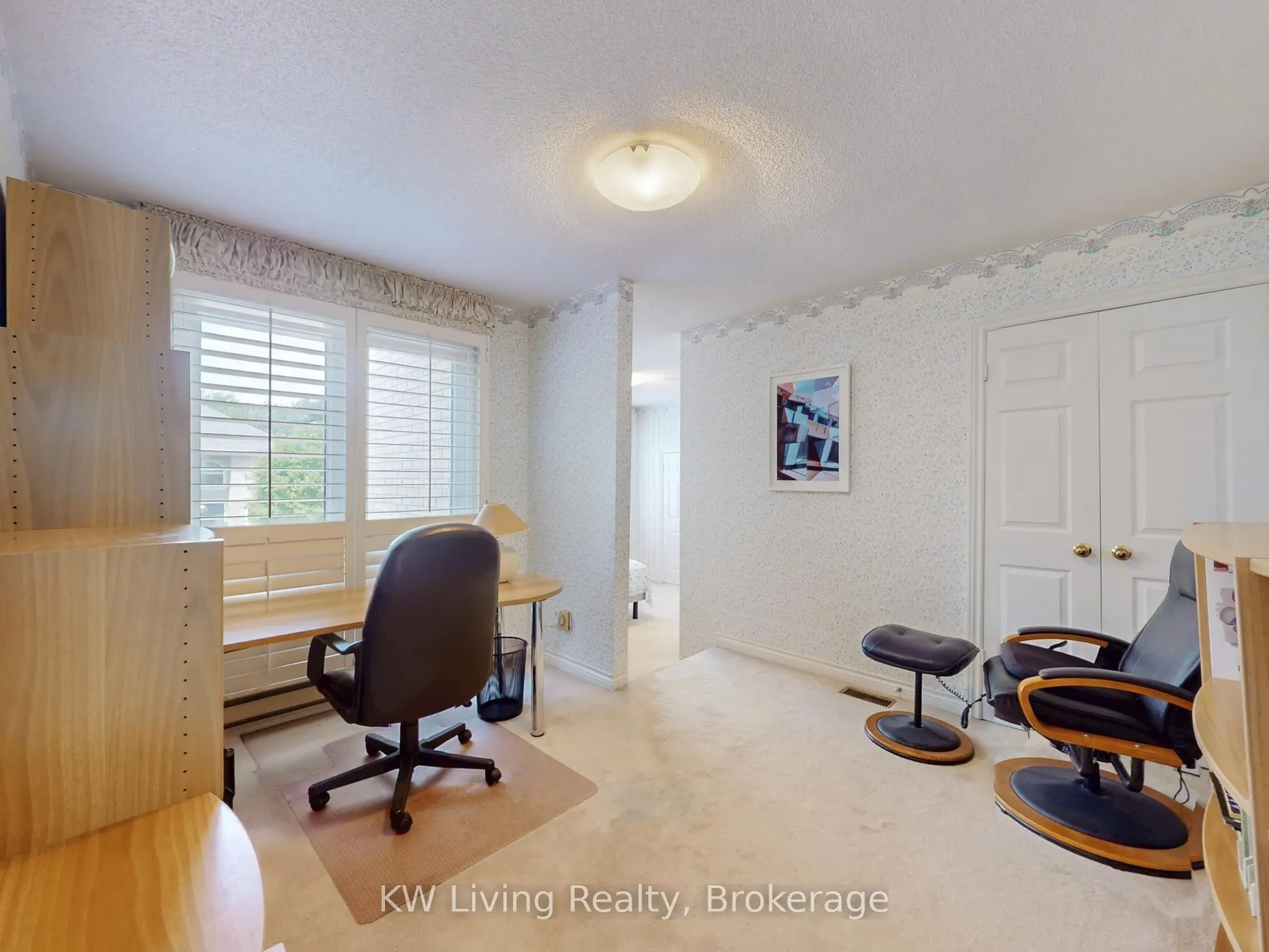 389 Kingsdale Avenue