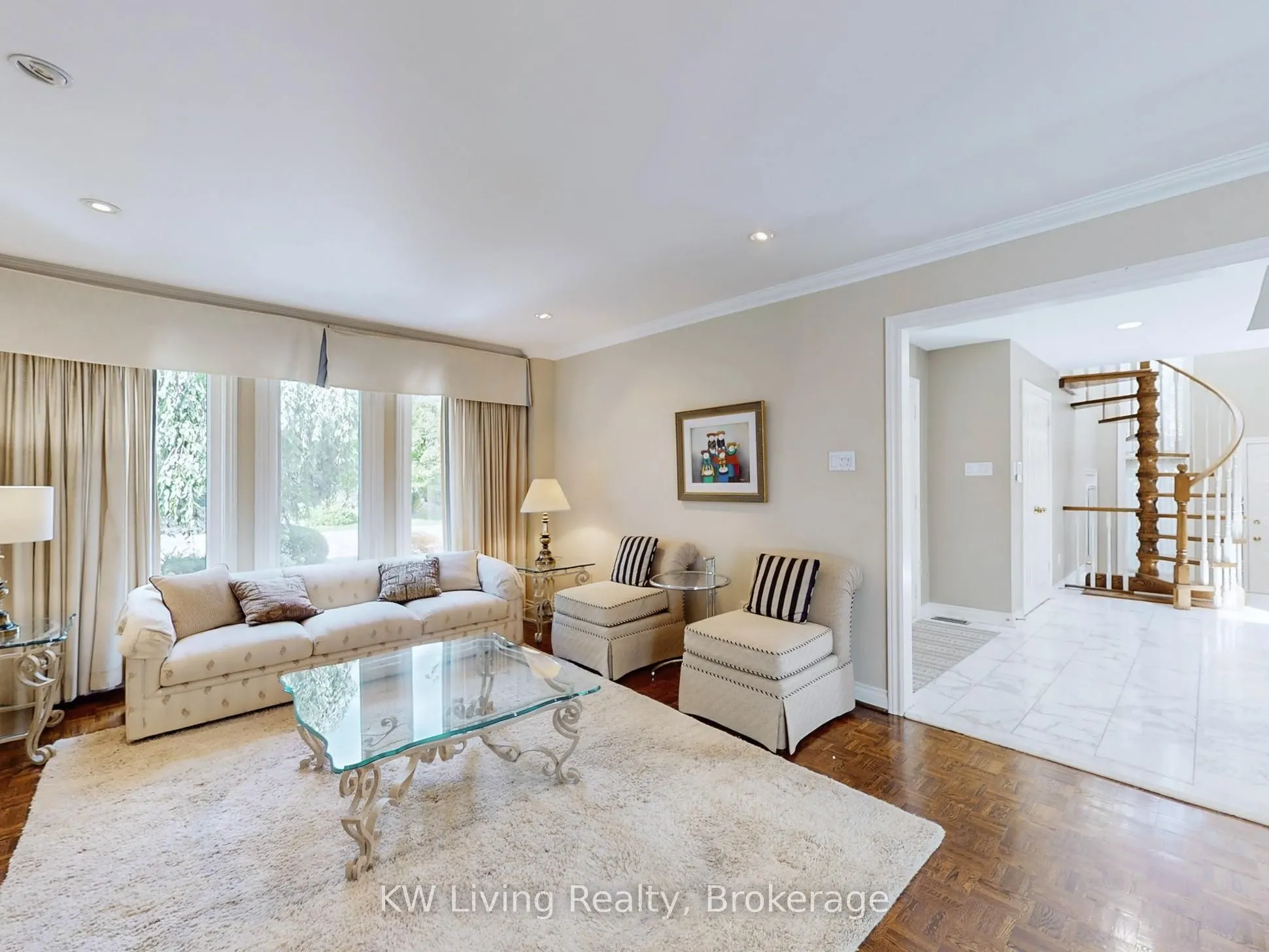 389 Kingsdale Avenue