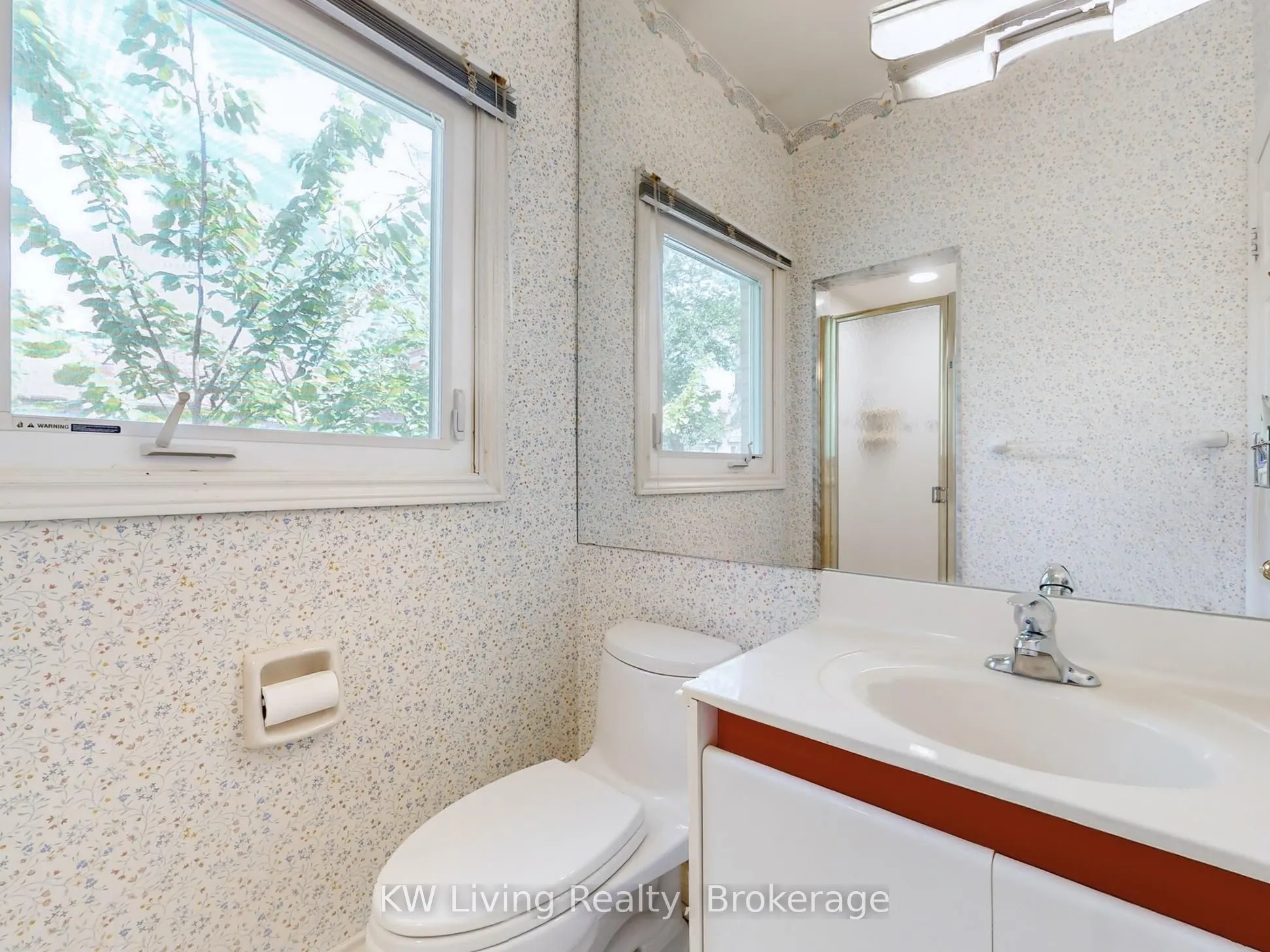 389 Kingsdale Avenue