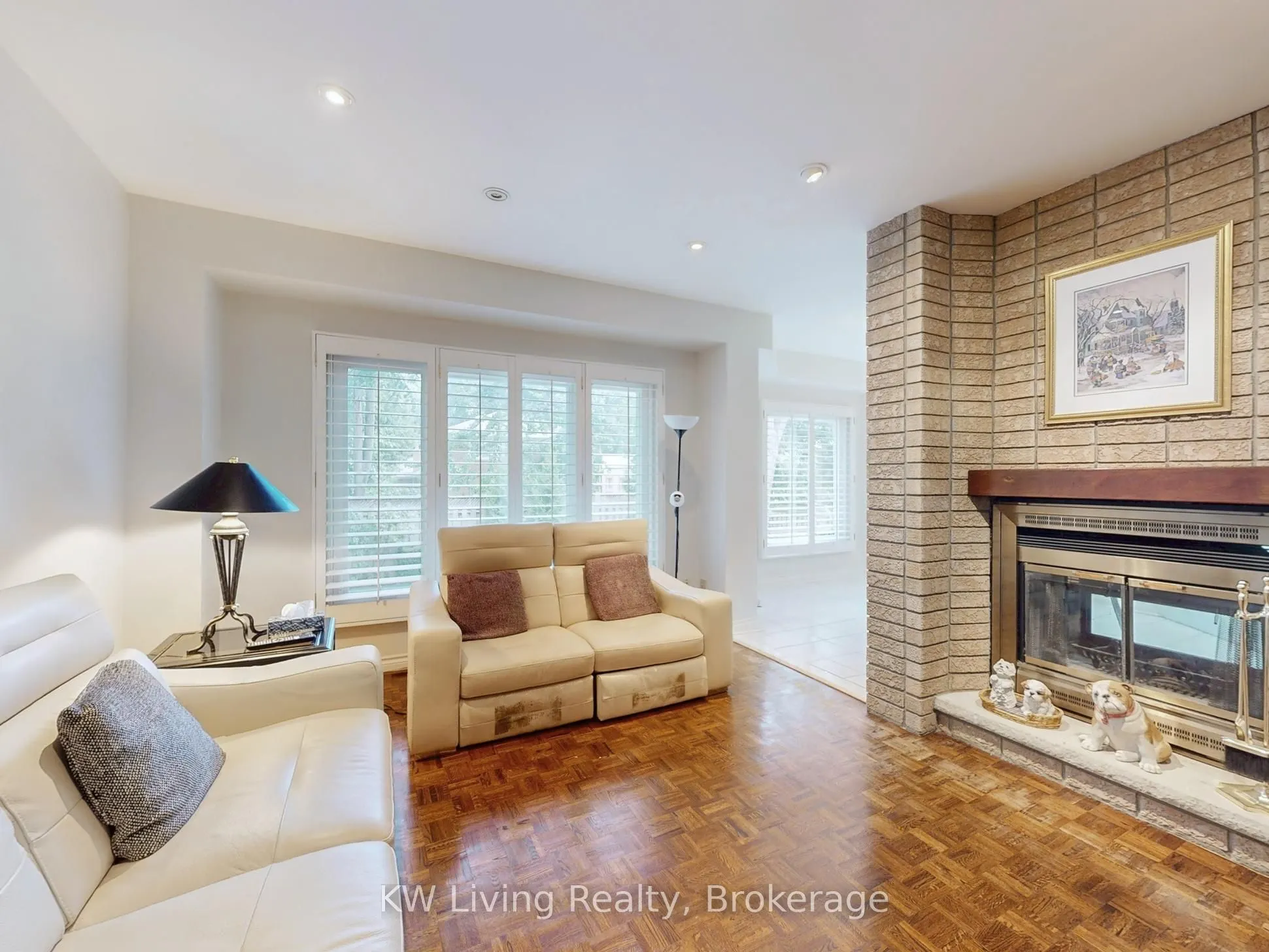 389 Kingsdale Avenue