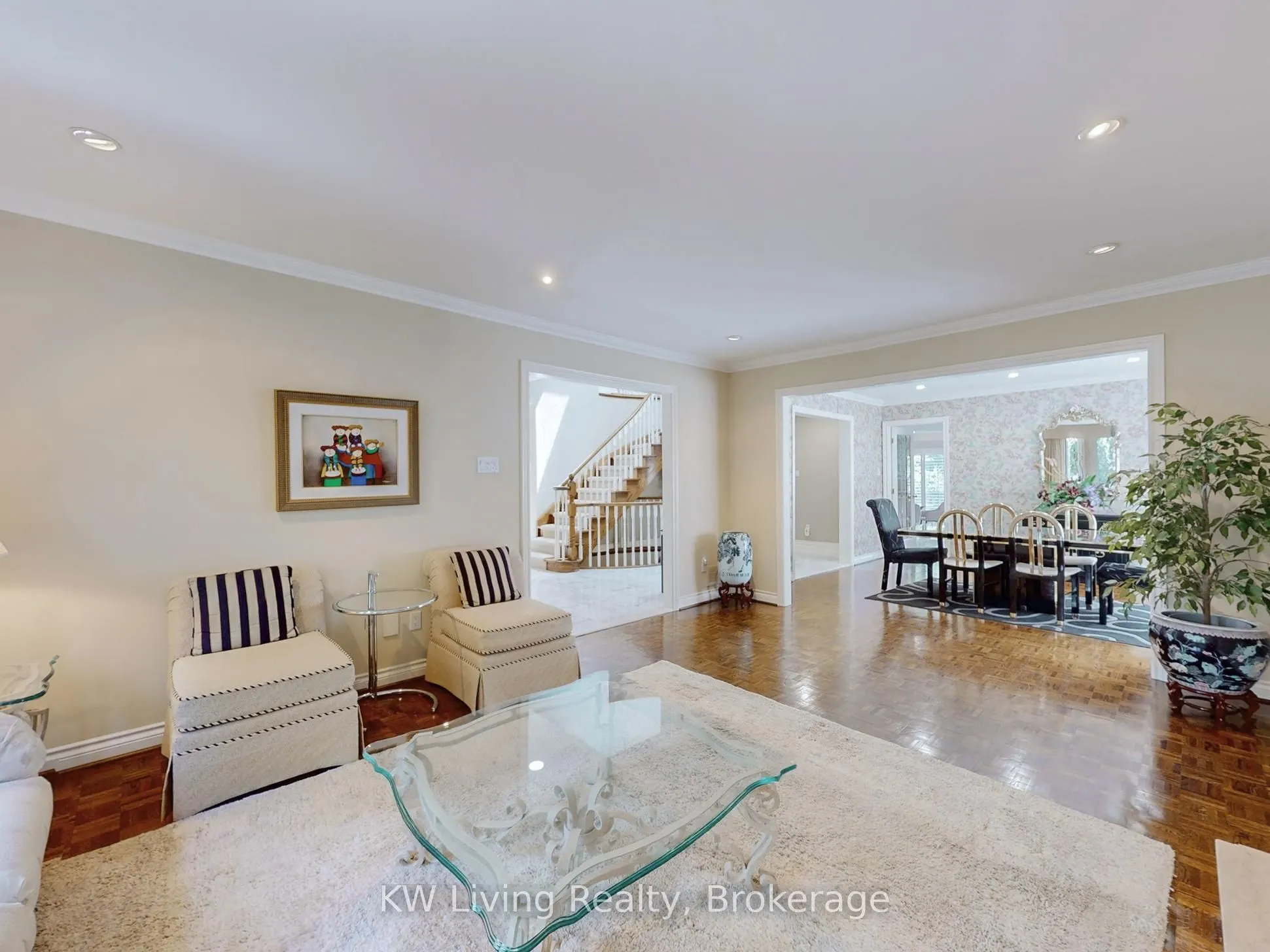 389 Kingsdale Avenue