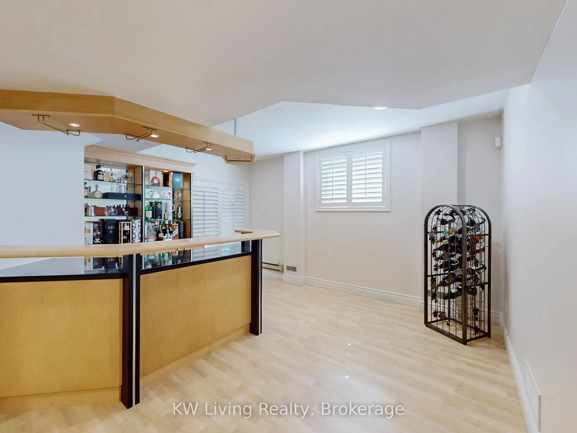 389 Kingsdale Avenue