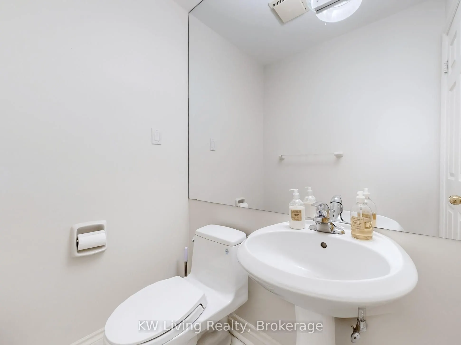 389 Kingsdale Avenue