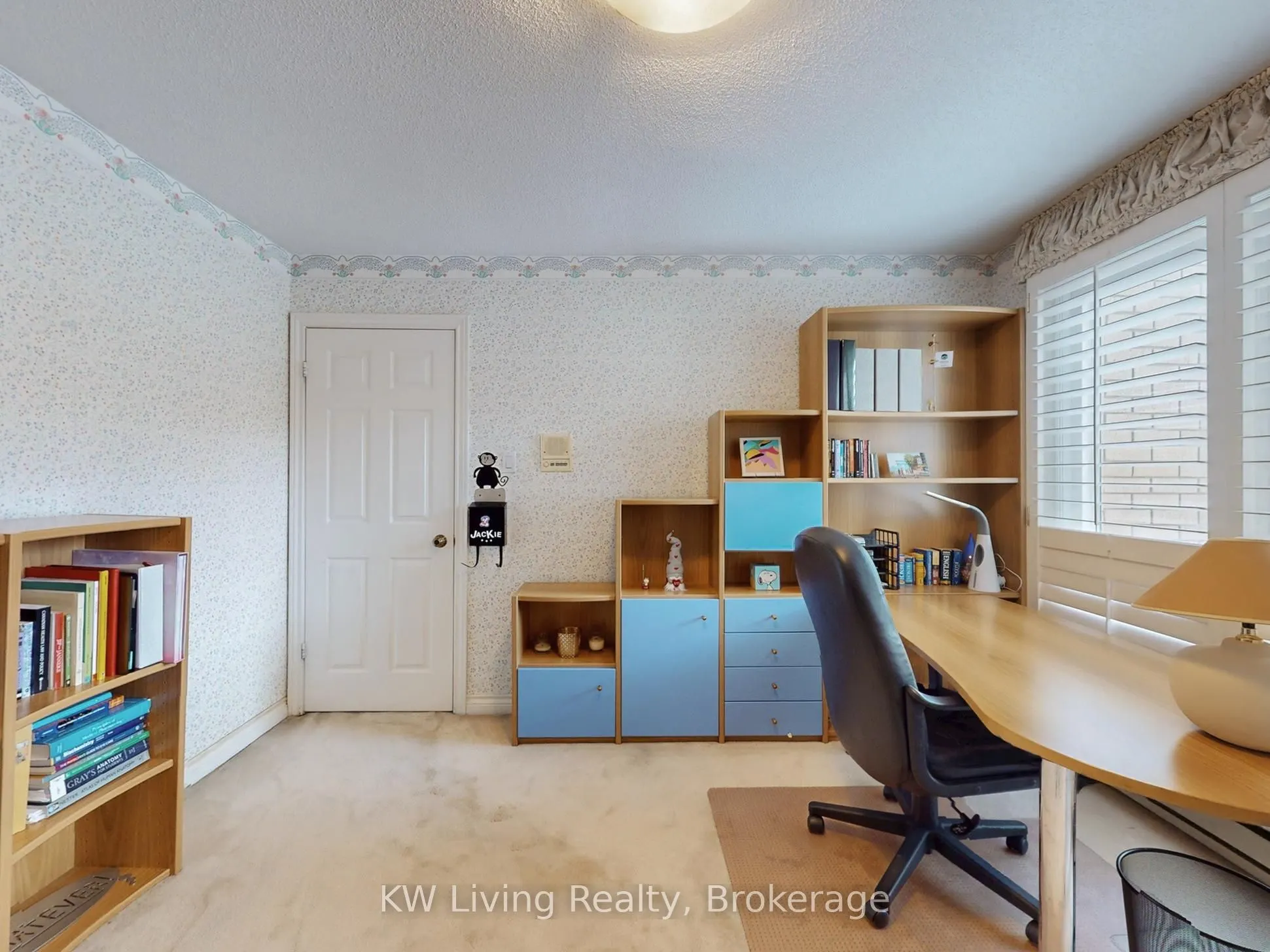 389 Kingsdale Avenue
