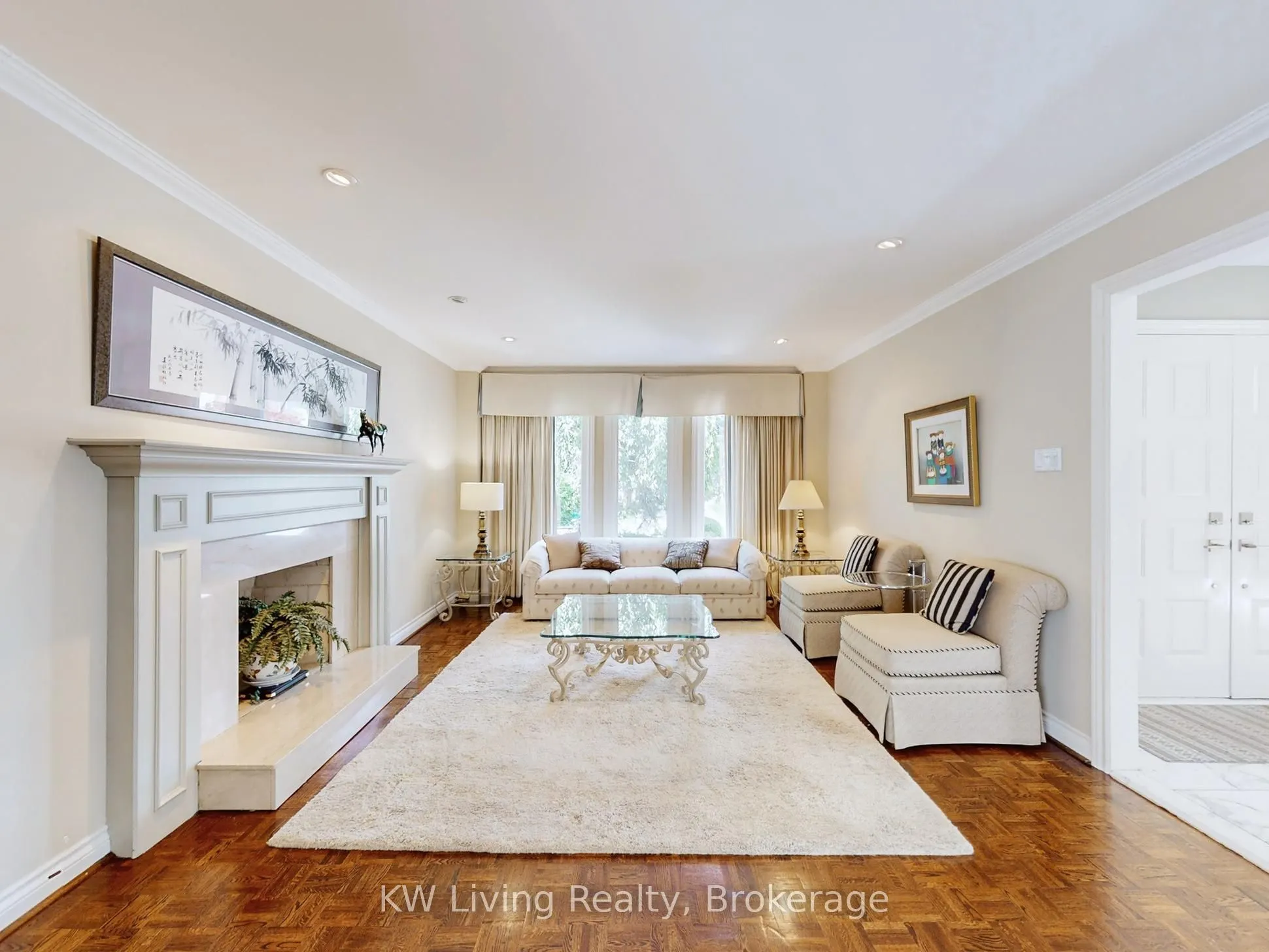 389 Kingsdale Avenue