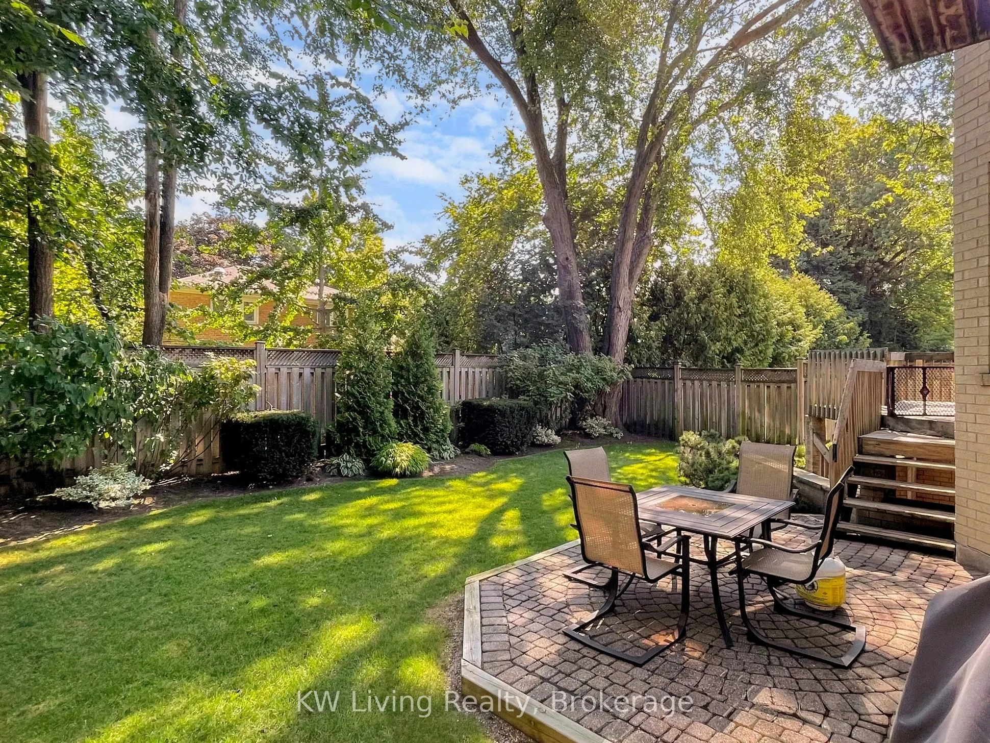 389 Kingsdale Avenue