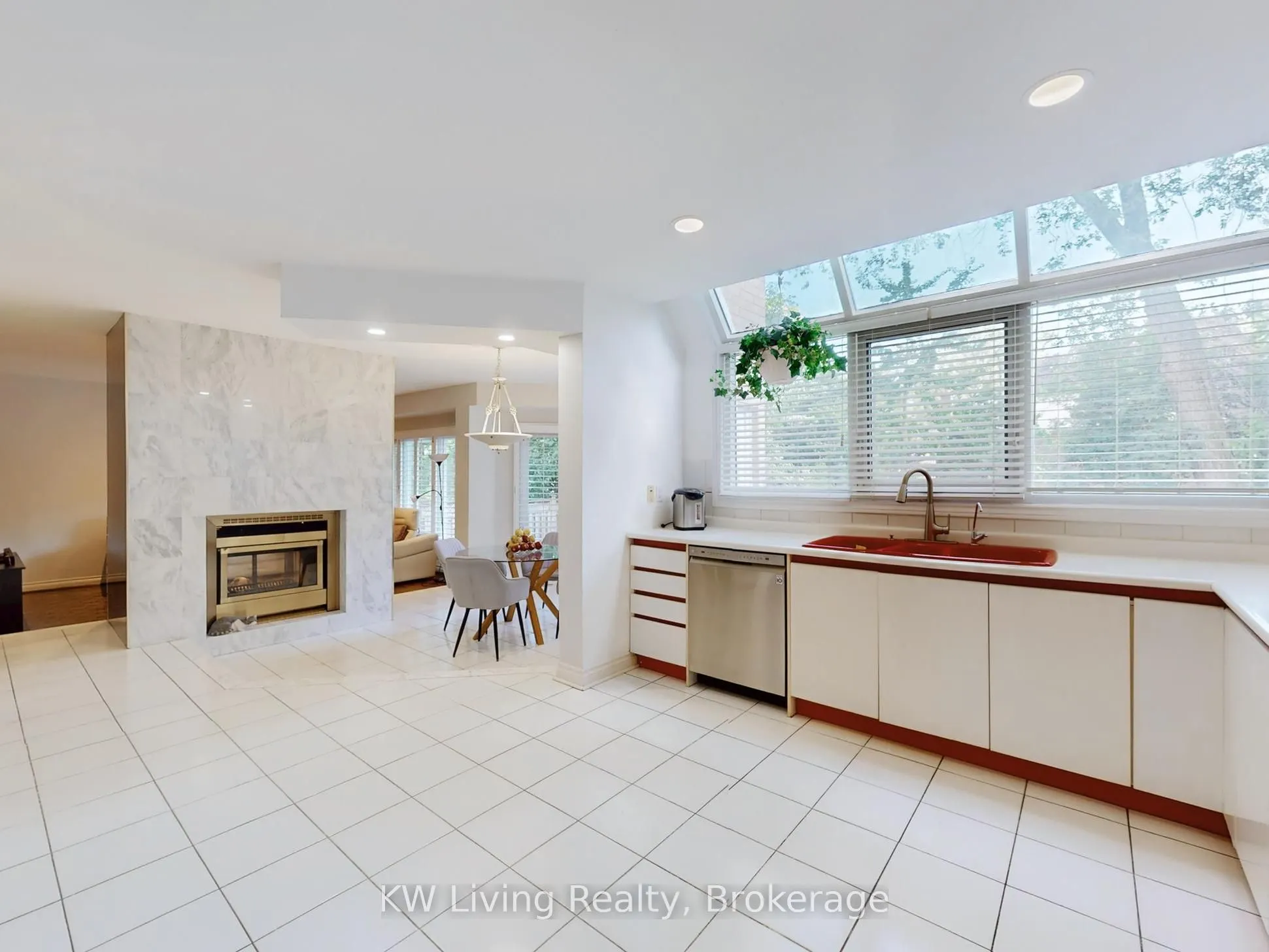 389 Kingsdale Avenue