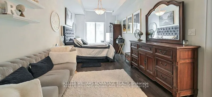 29 Queens Quay E, #616