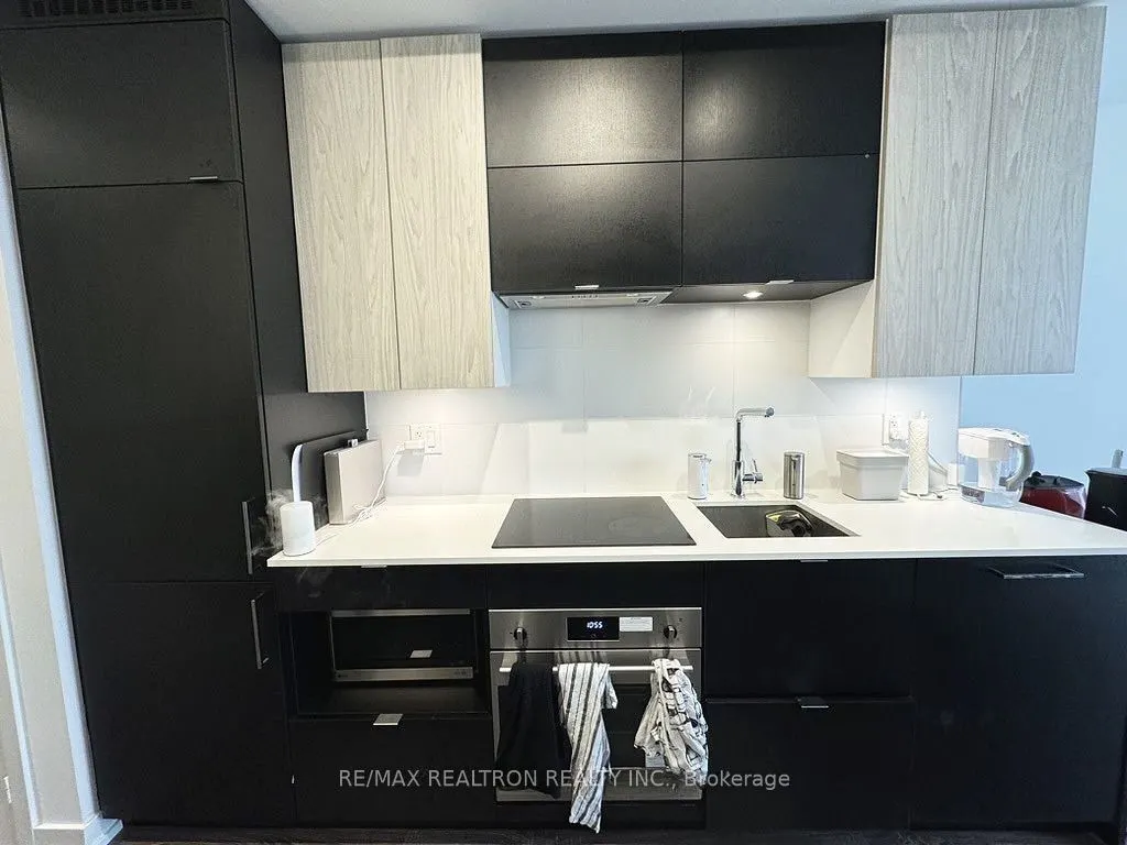 20 Edward Street, #2422