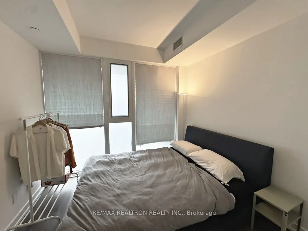20 Edward Street, #2422