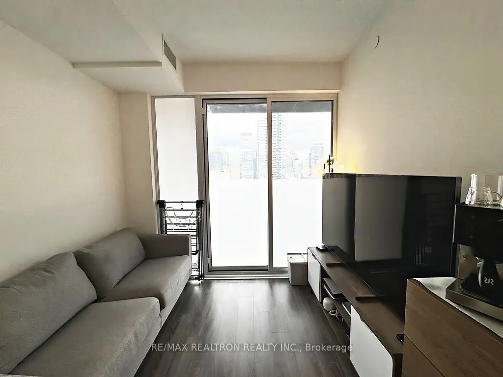 20 Edward Street, #2422
