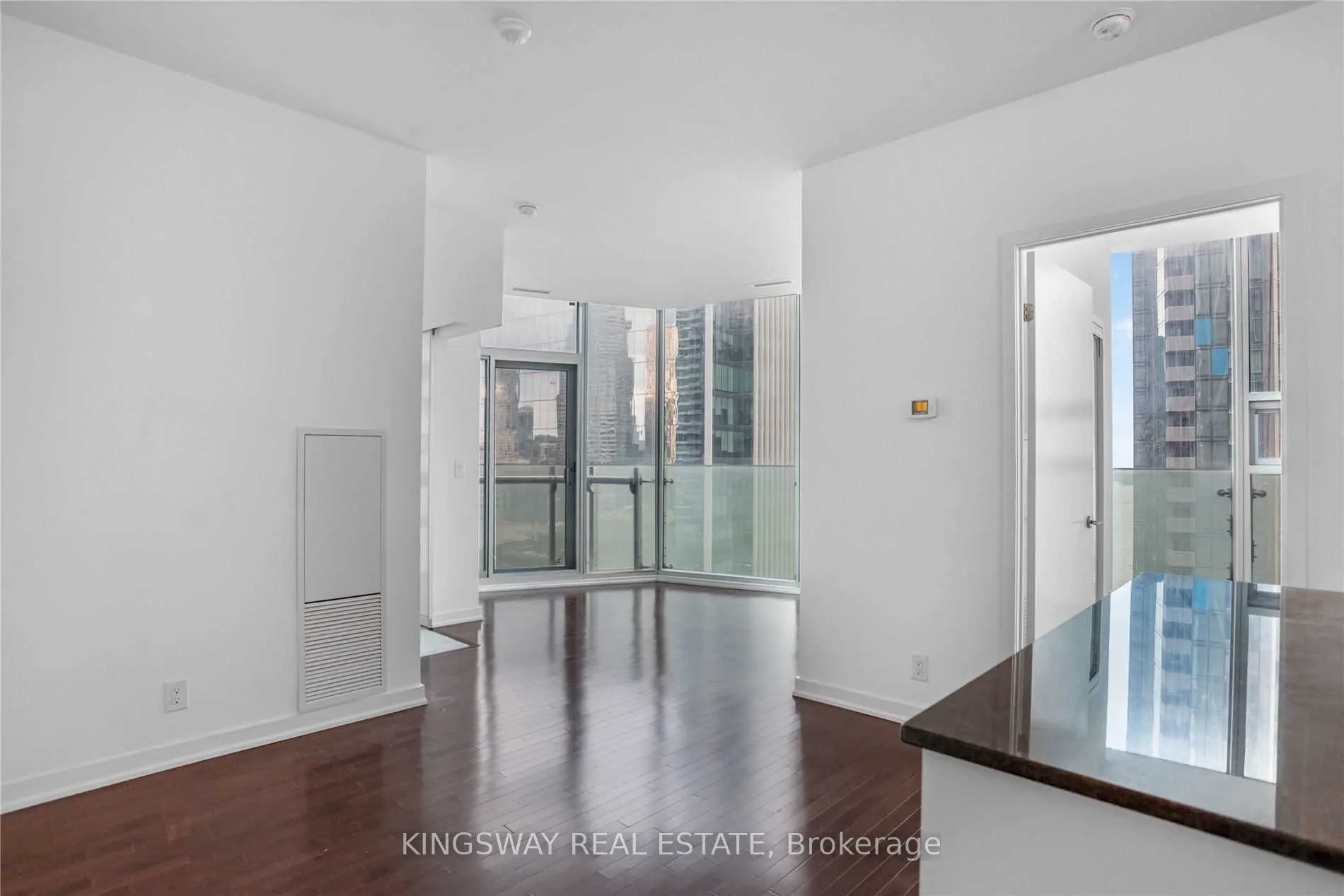 14 York Street, #1802