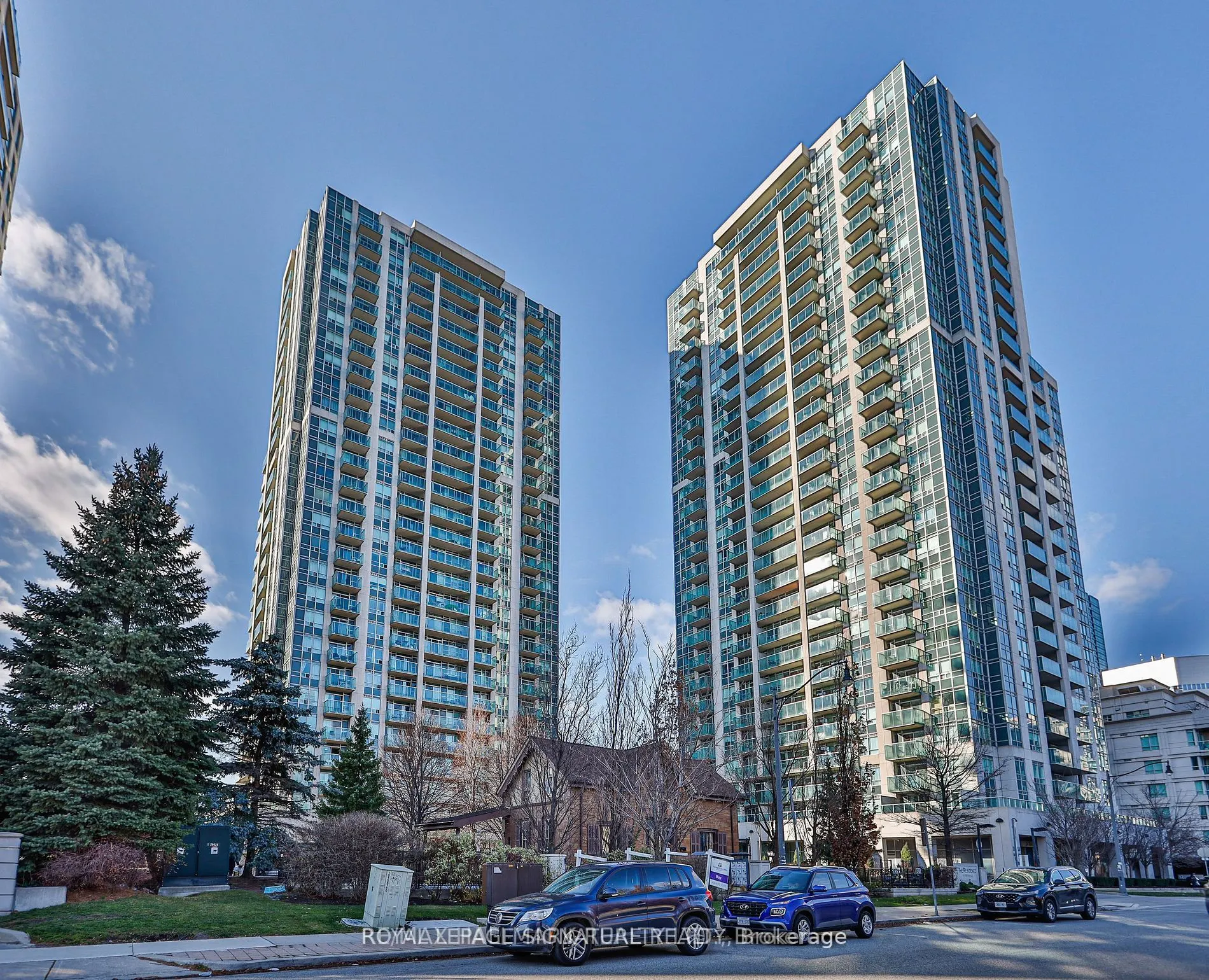 18 Harrison Garden Boulevard, #1912