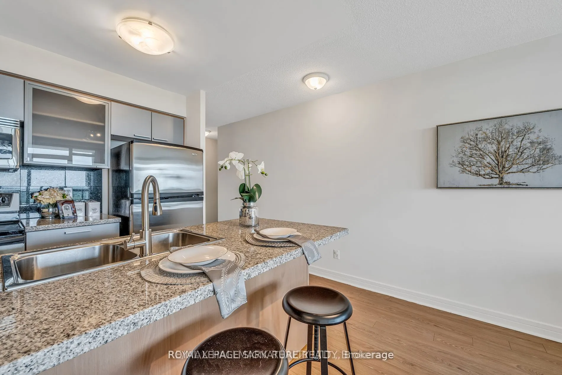 18 Harrison Garden Boulevard, #1912