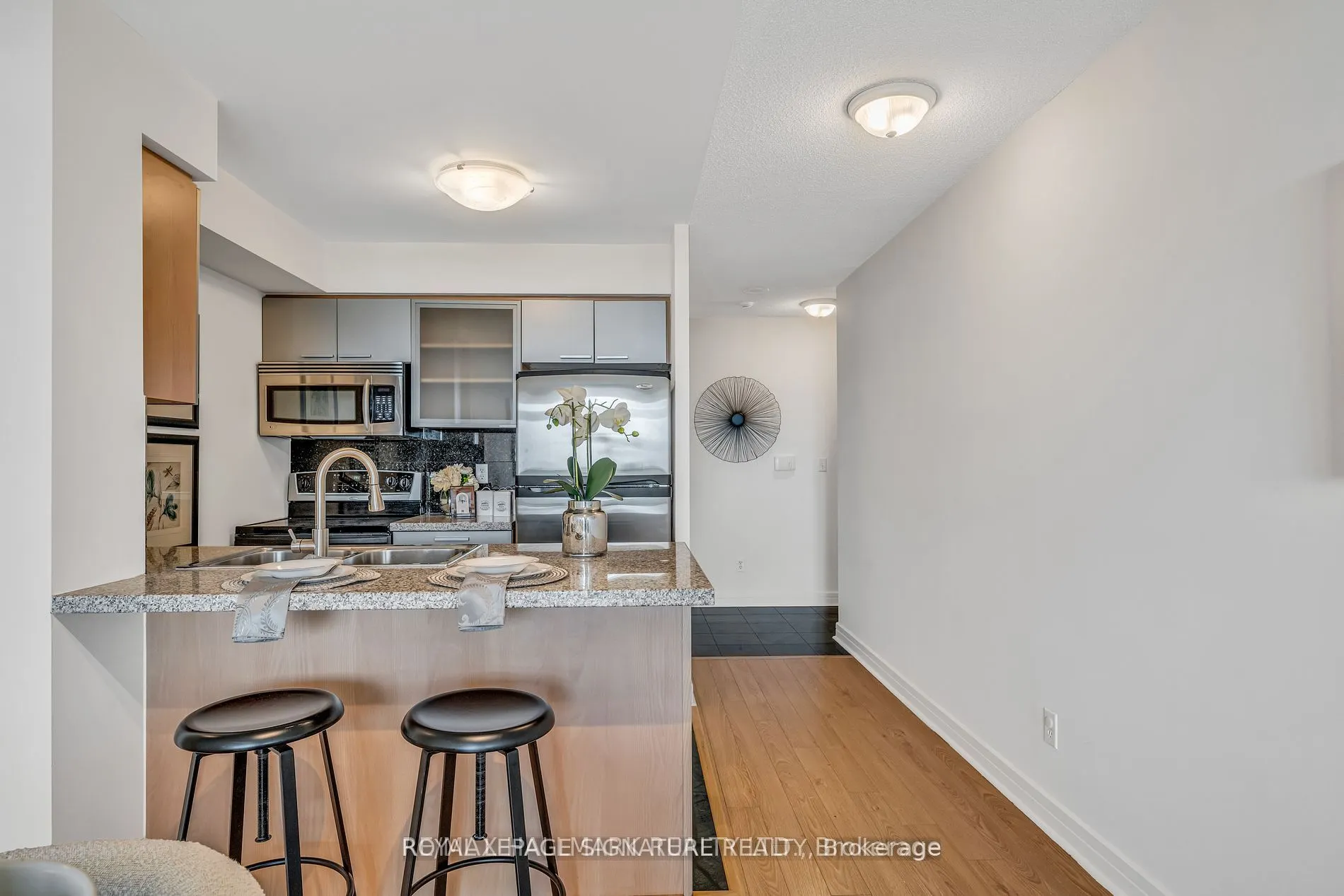 18 Harrison Garden Boulevard, #1912